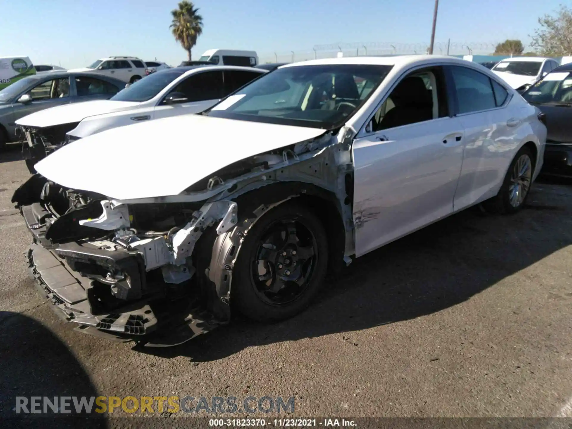 2 Photograph of a damaged car 58AEZ1B18LU061606 LEXUS ES 2020