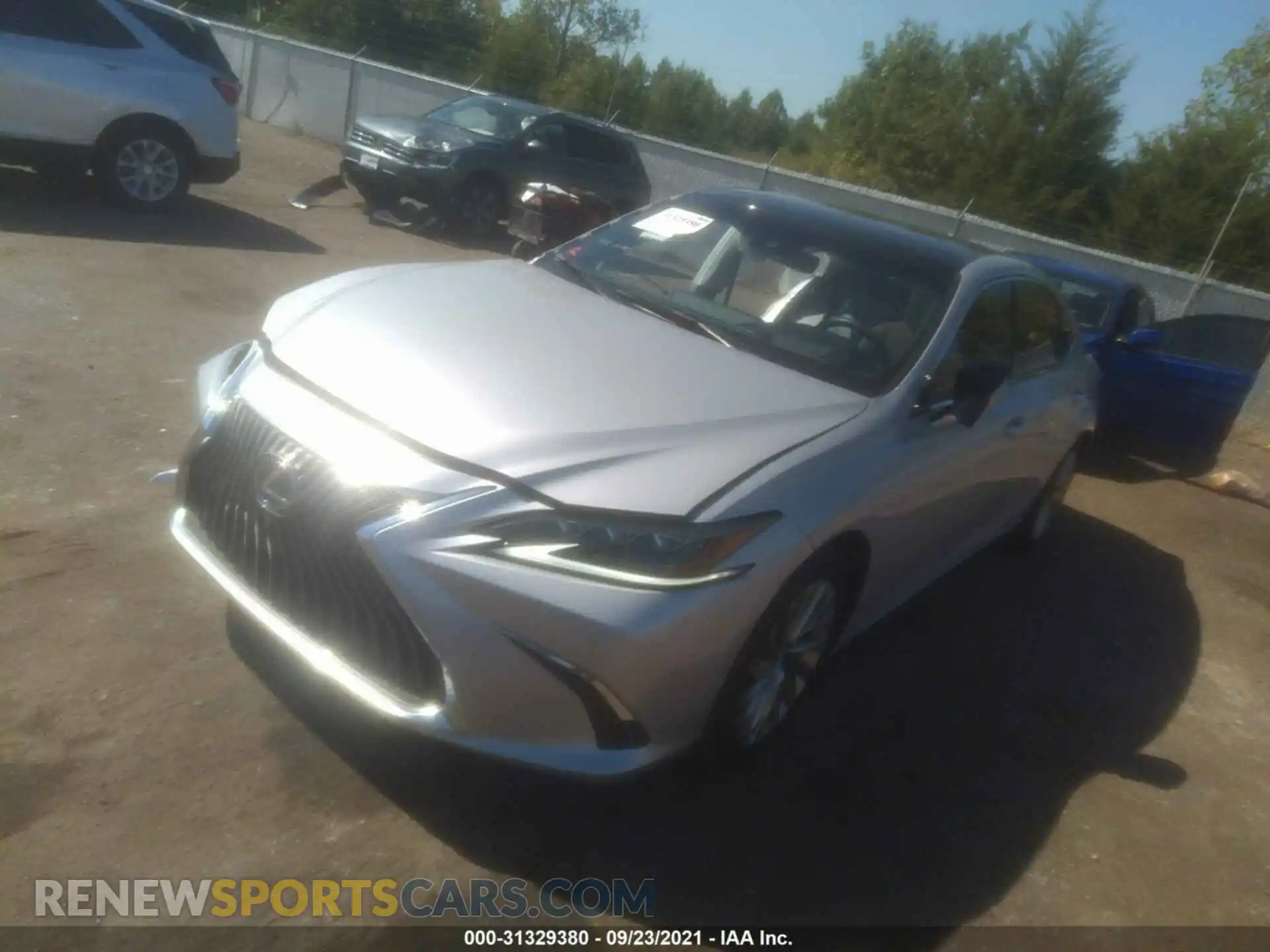 2 Photograph of a damaged car 58AFZ1B12LU074369 LEXUS ES 2020