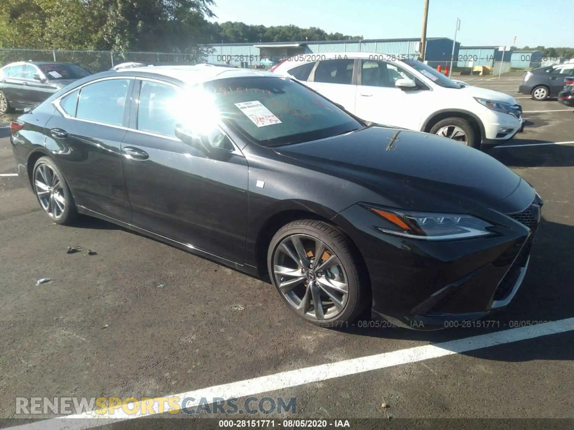 1 Photograph of a damaged car 58AGZ1B13LU057987 LEXUS ES 2020