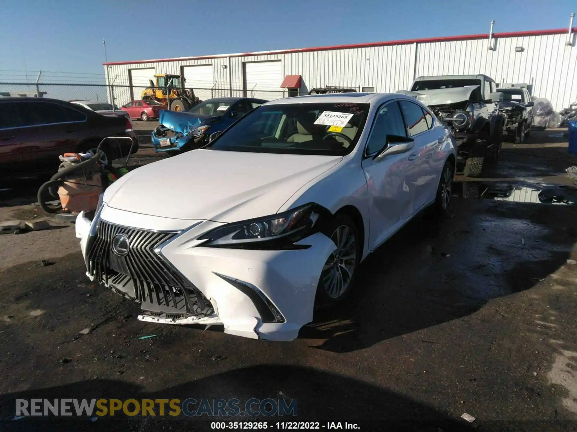 2 Фотография поврежденного автомобиля 58AD11D19MU002145 LEXUS ES 2021