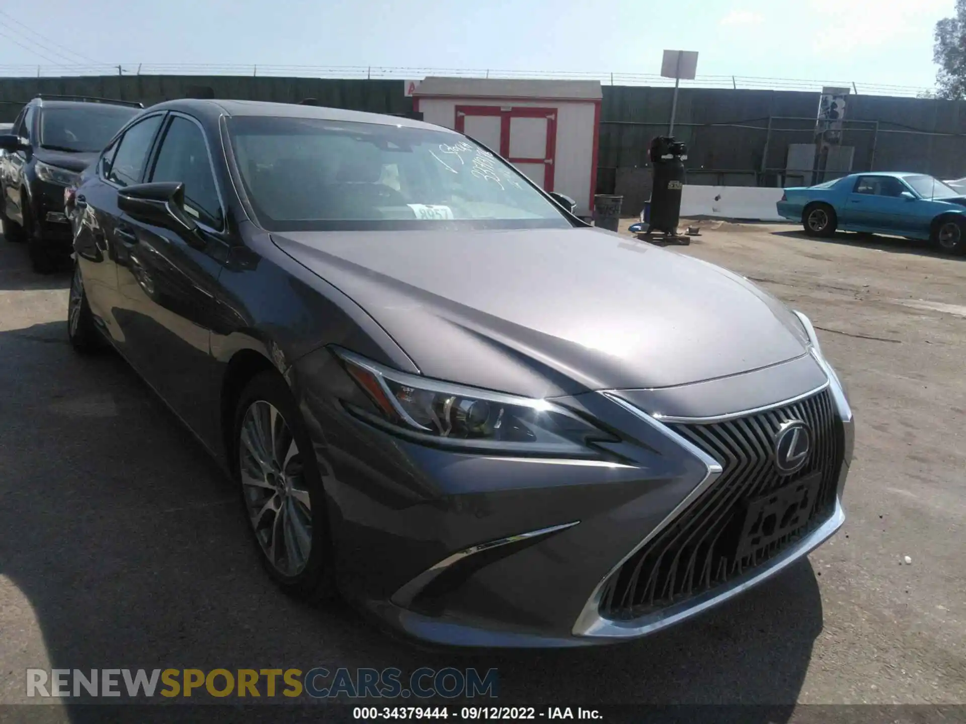1 Photograph of a damaged car 58ADA1C13MU002790 LEXUS ES 2021