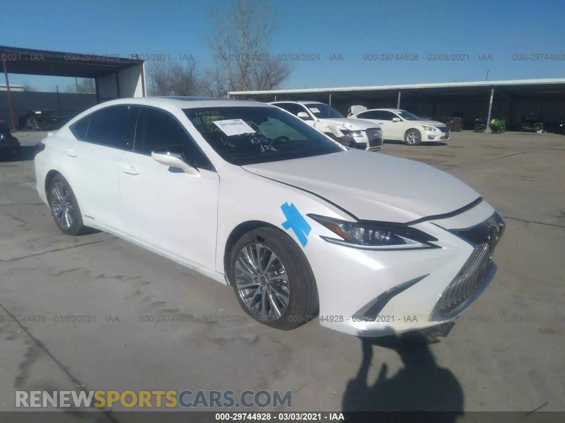 1 Photograph of a damaged car 58ADA1C17MU001755 LEXUS ES 2021