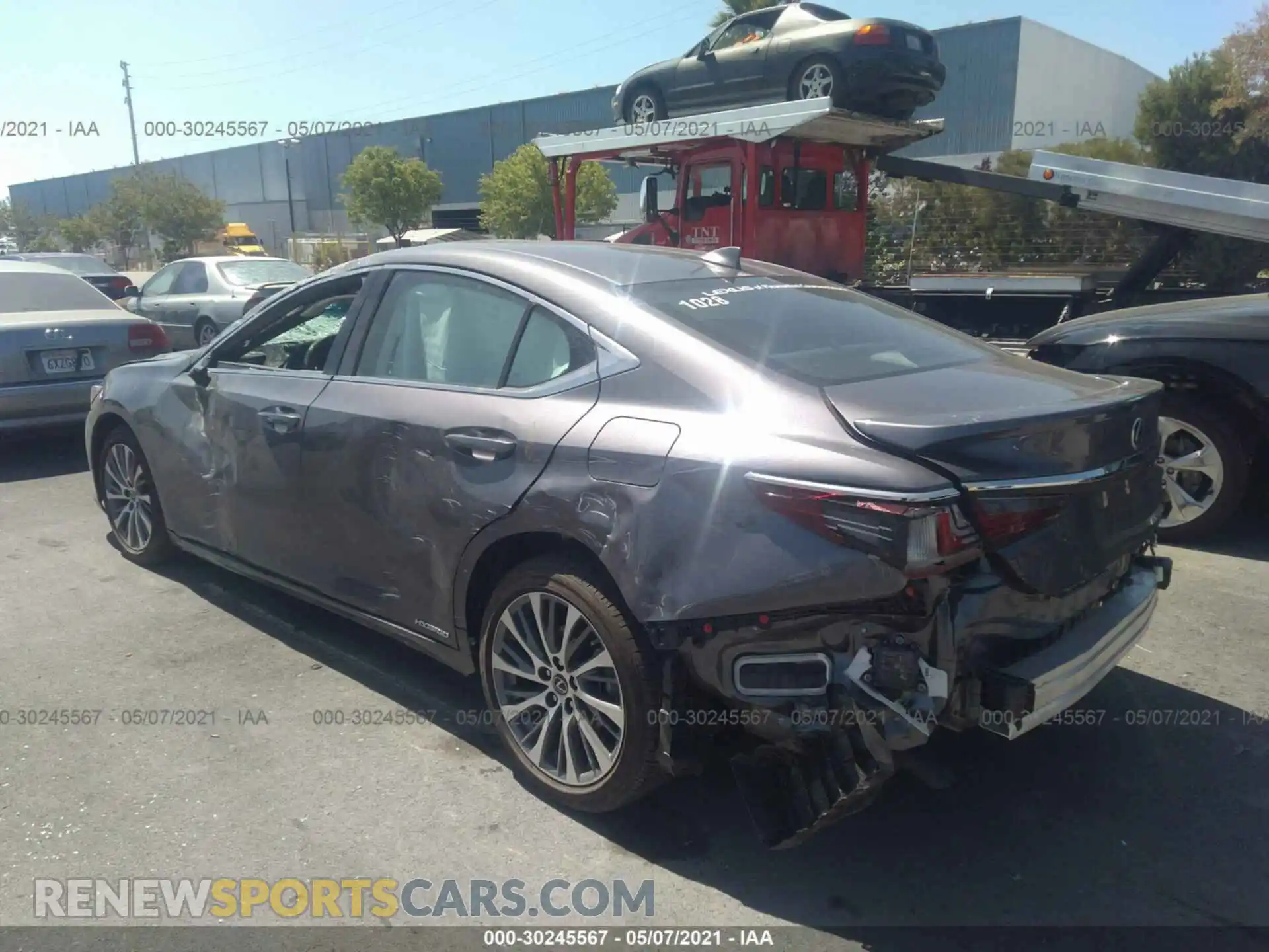 3 Photograph of a damaged car 58ADA1C19MU001028 LEXUS ES 2021