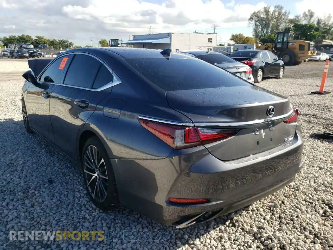 3 fotografías del automóvil dañado 58ADZ1B12NU114220 LEXUS ES 2022