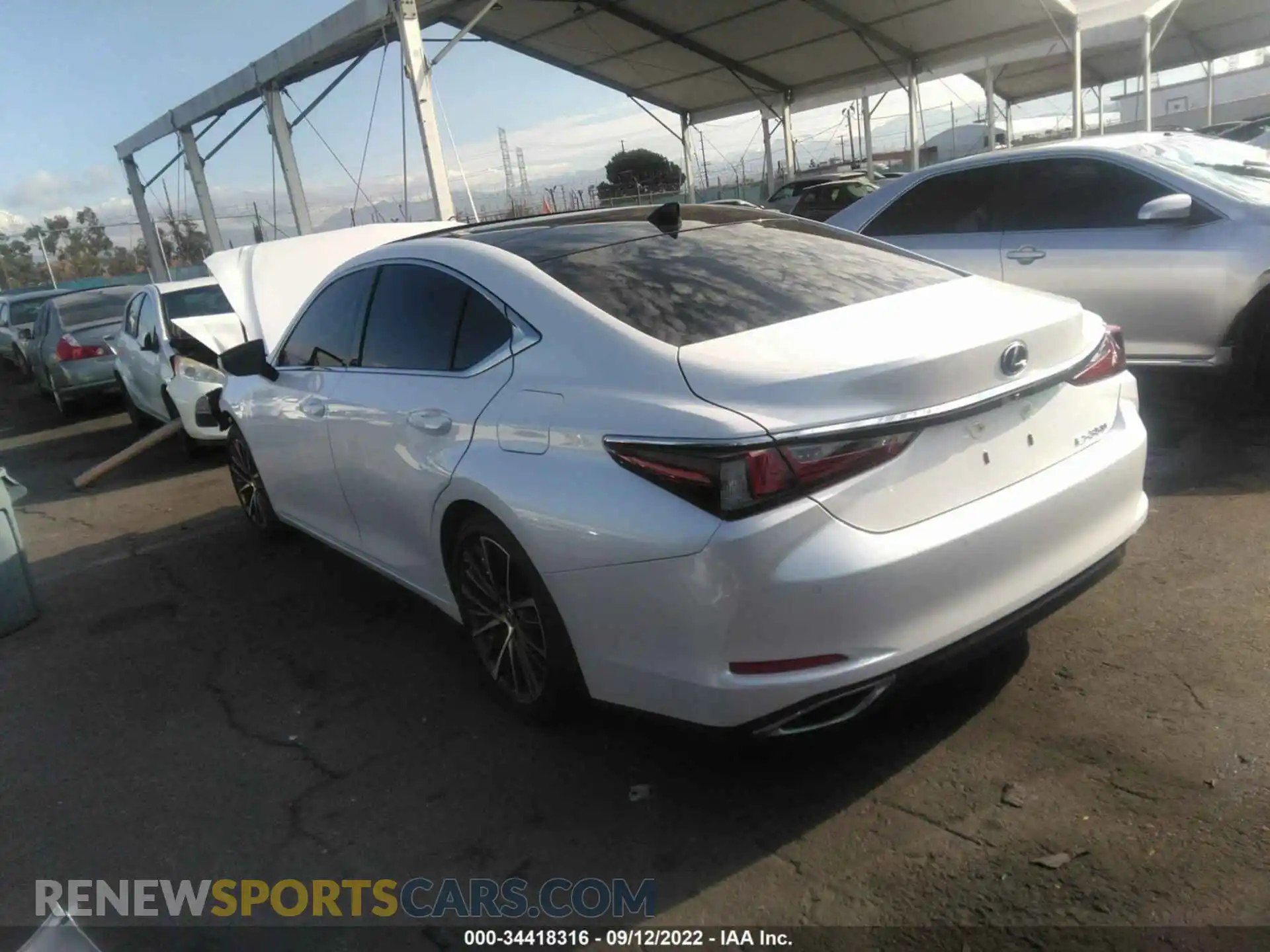 3 Фотография поврежденного автомобиля 58ADZ1B16NU117301 LEXUS ES 2022