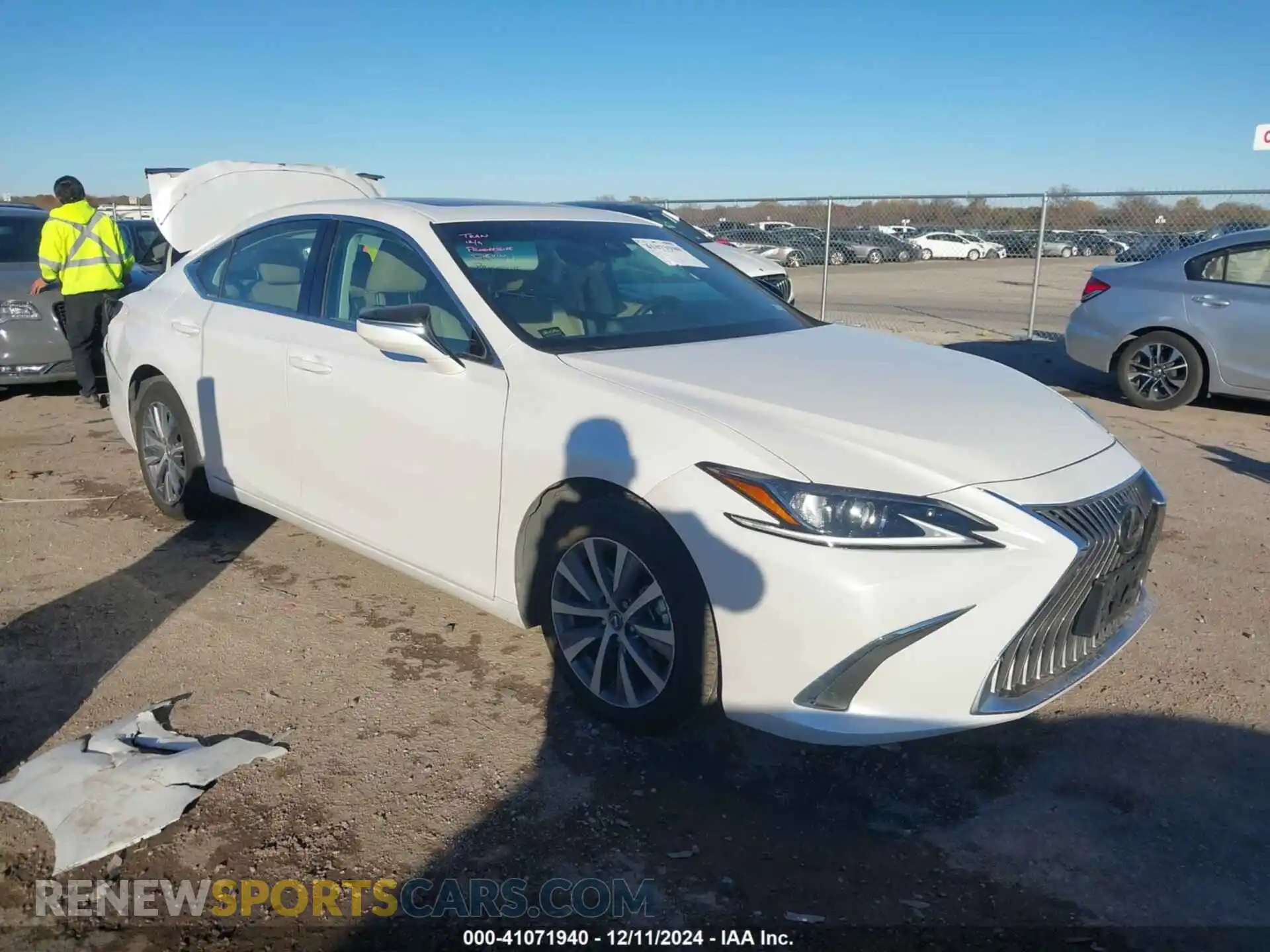 1 Photograph of a damaged car 58AD11D16MU001521 LEXUS ES 250 2021