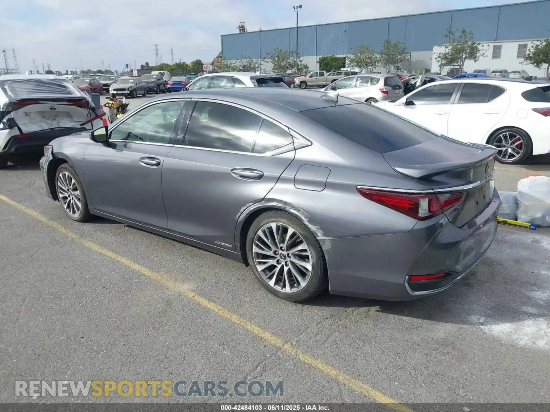 3 Photograph of a damaged car JTHB21B19K2022809 LEXUS ES 300H 2019