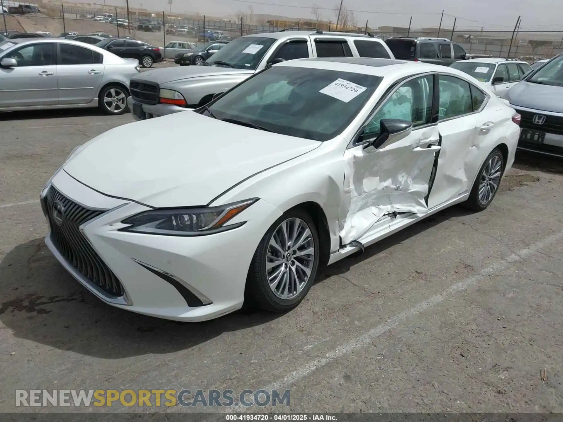 2 Photograph of a damaged car 58AD21B14LU007428 LEXUS ES 300H 2020