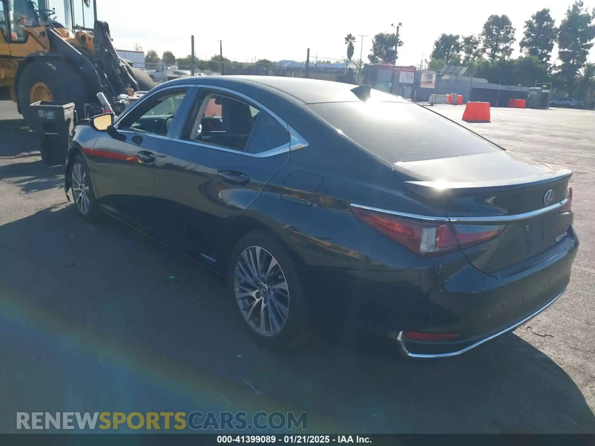 3 Photograph of a damaged car 58AD21B15LU005820 LEXUS ES 300H 2020