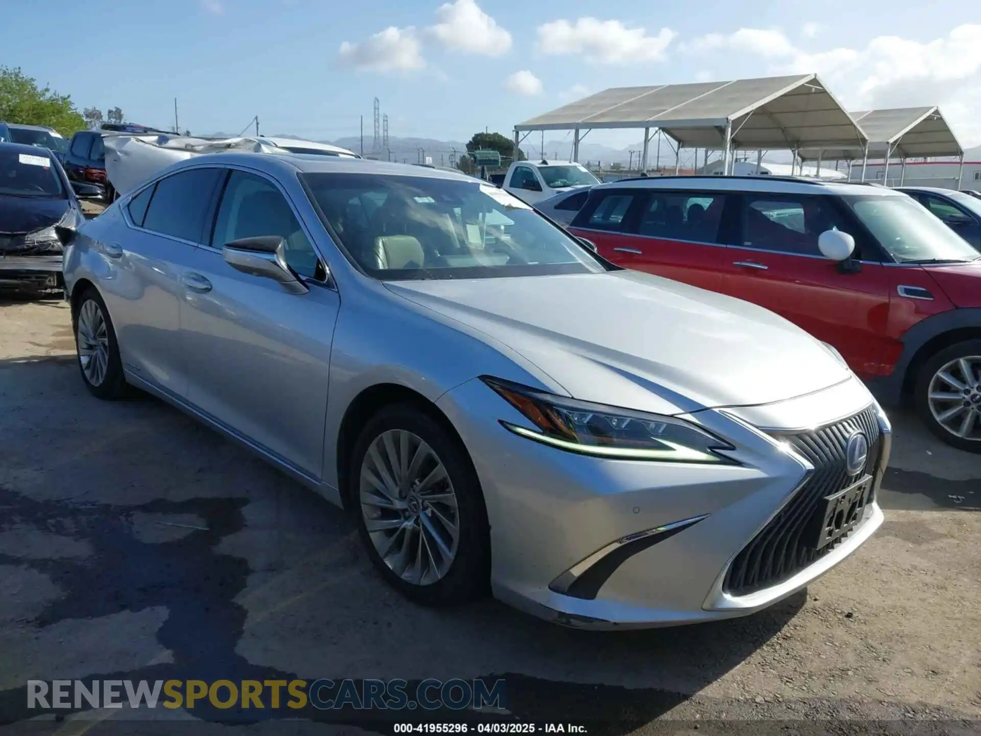 1 Photograph of a damaged car 58AE21B12LU008808 LEXUS ES 300H 2020