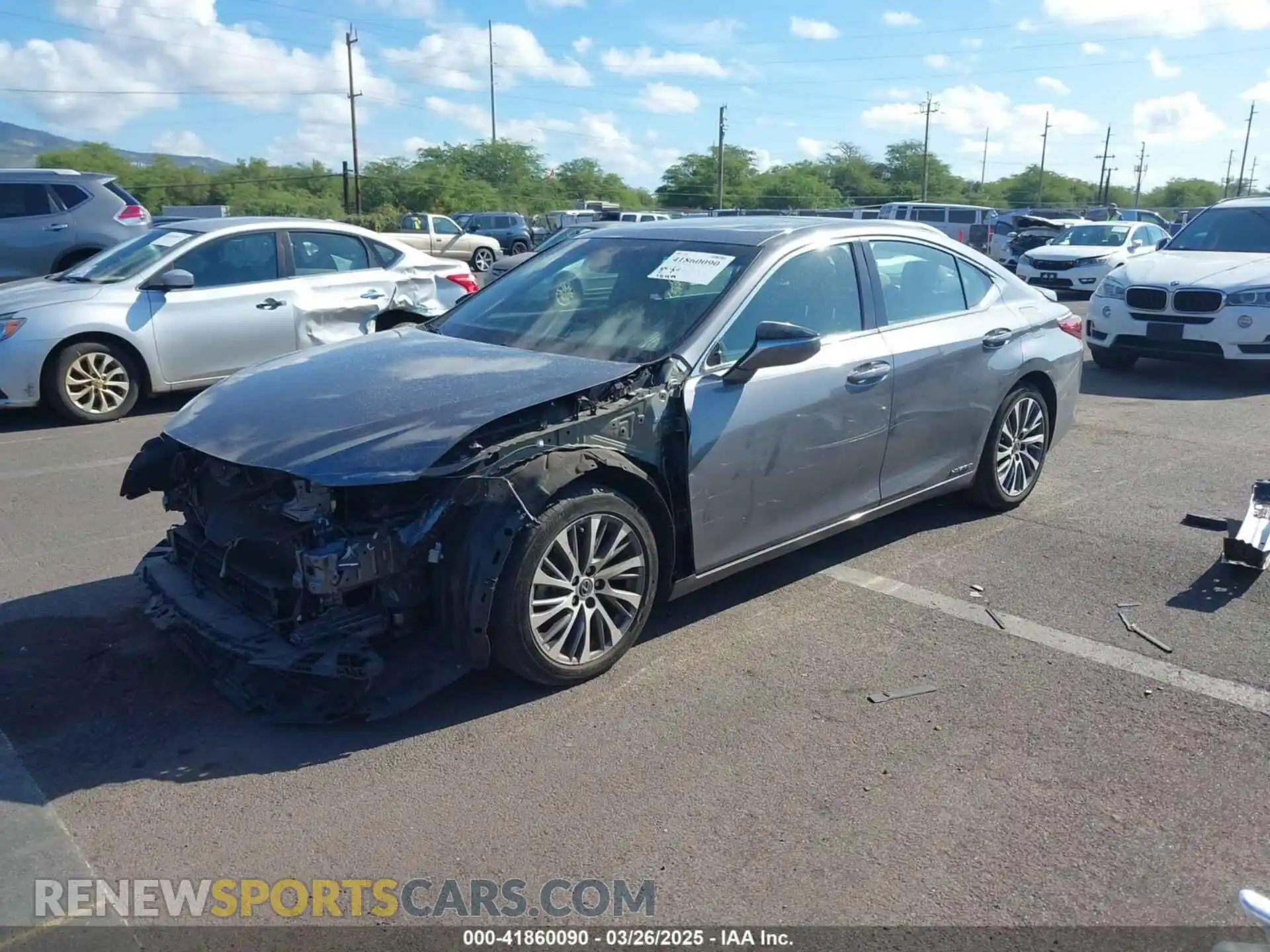 2 fotografías del automóvil dañado 58ADA1C16MU009958 LEXUS ES 300H 2021