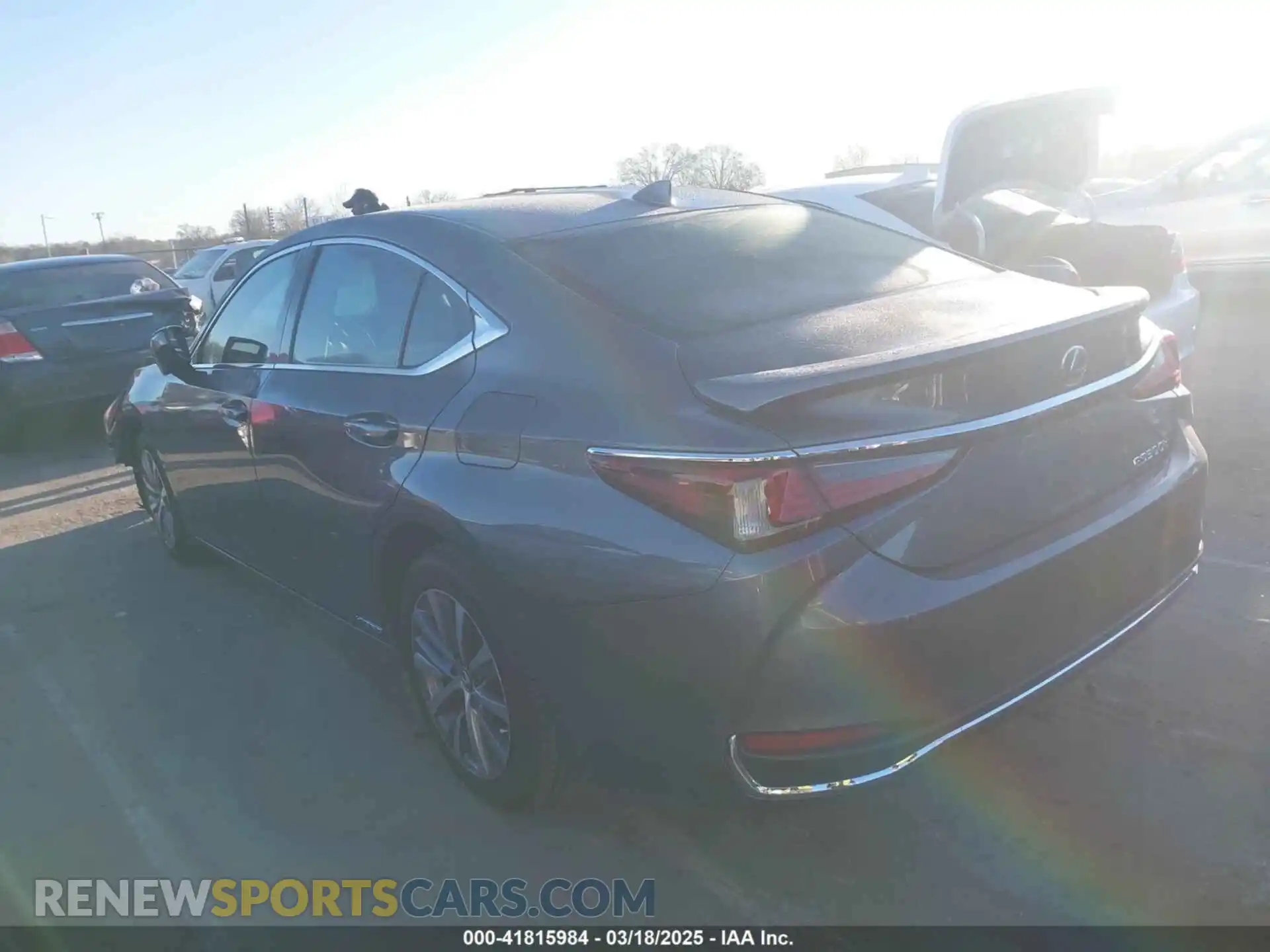 3 Photograph of a damaged car 58ADA1C1XMU001121 LEXUS ES 300H 2021