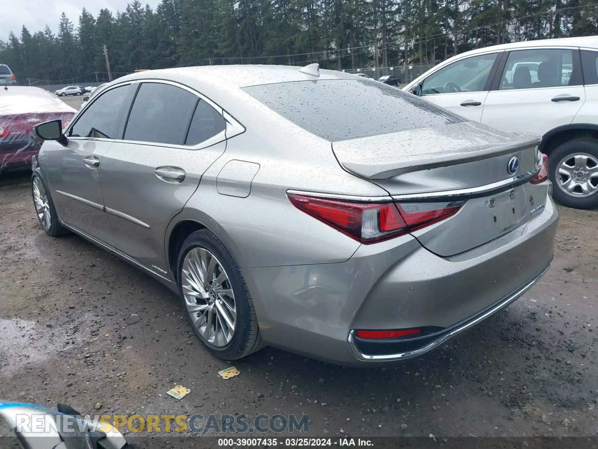 3 Photograph of a damaged car 58AEA1C16MU004747 LEXUS ES 300H 2021