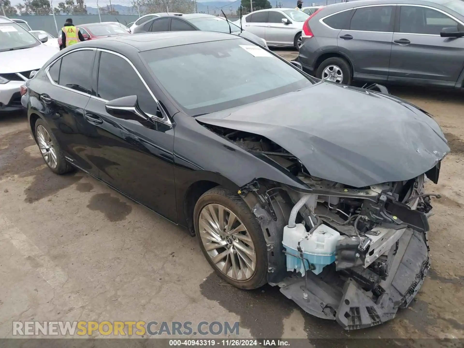 1 Photograph of a damaged car 58AEA1C18MU005608 LEXUS ES 300H 2021