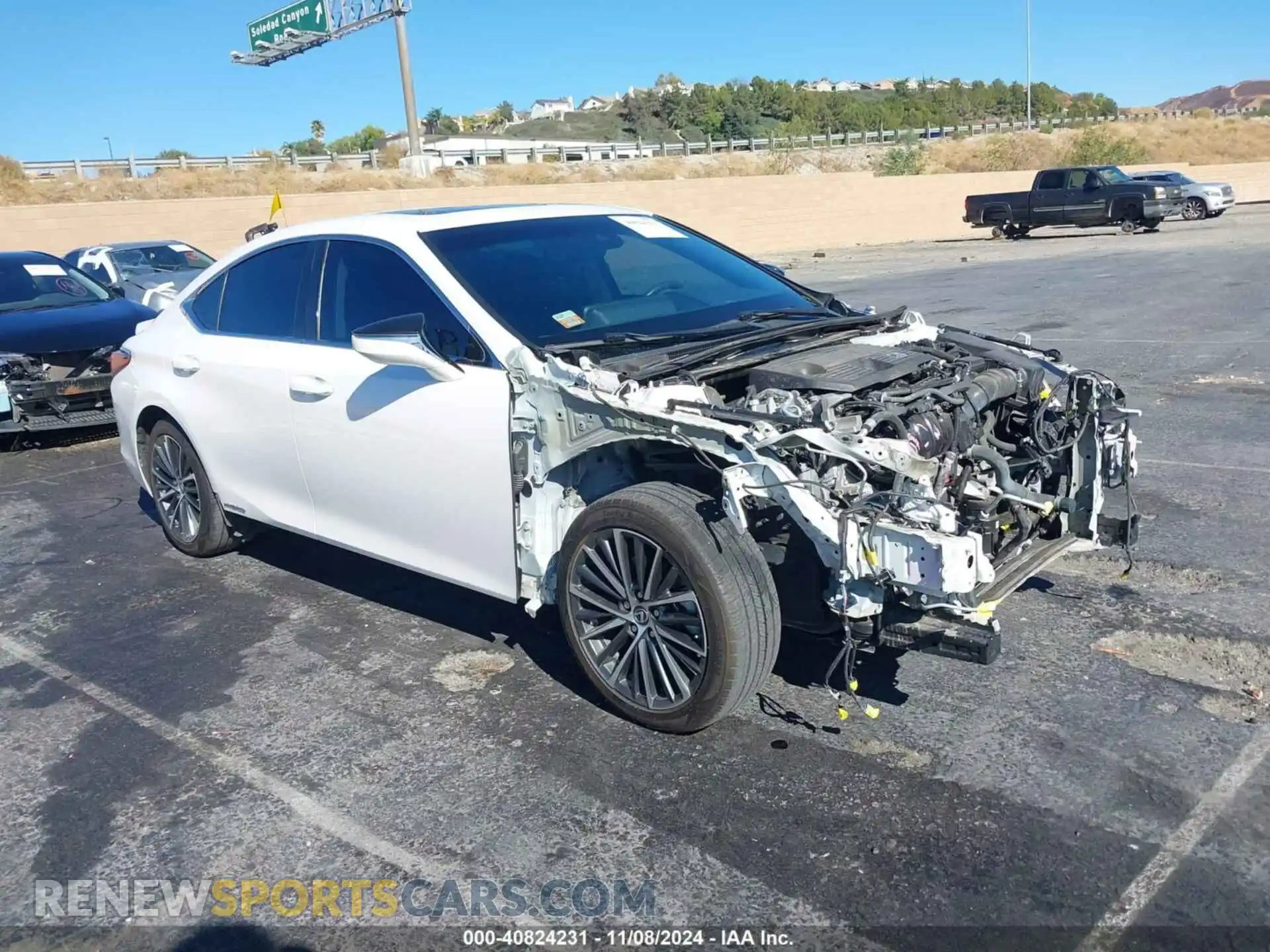1 Photograph of a damaged car 58ADA1C19NU013326 LEXUS ES 300H 2022