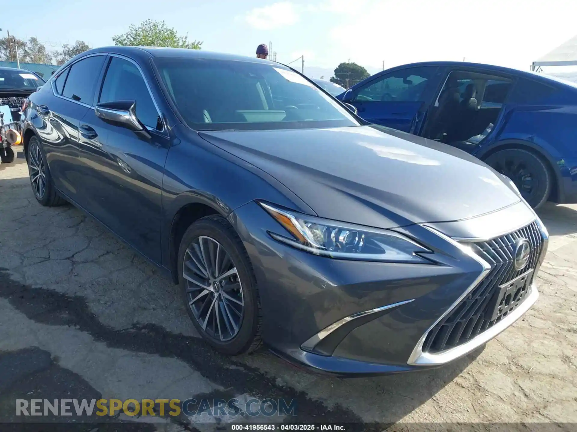 1 Photograph of a damaged car 58ADA1C15PU034077 LEXUS ES 300H 2023