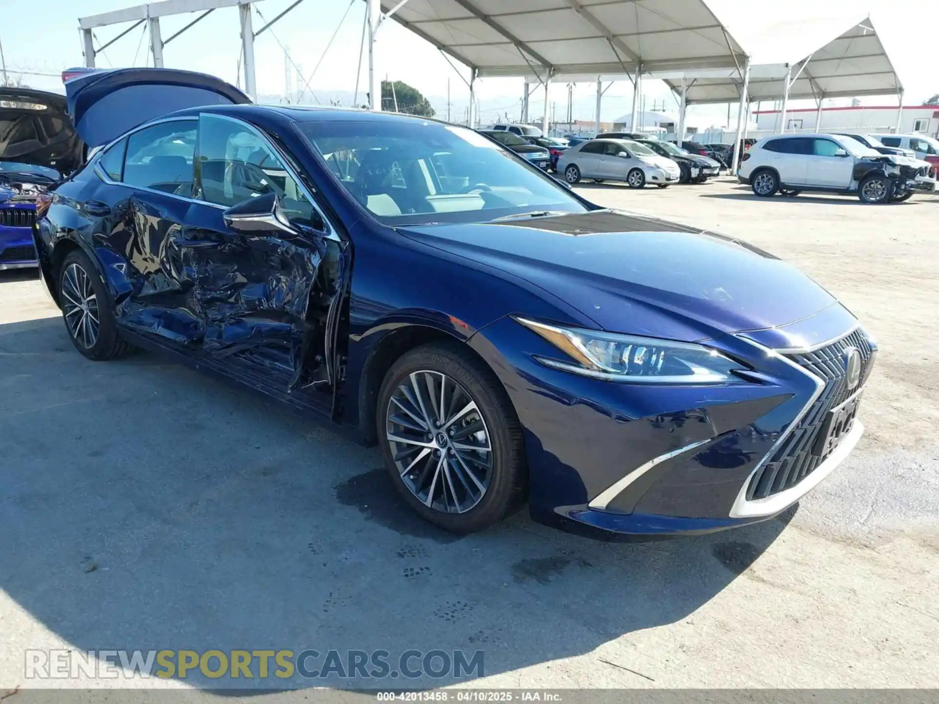 1 Photograph of a damaged car 58ADA1C19PU027018 LEXUS ES 300H 2023