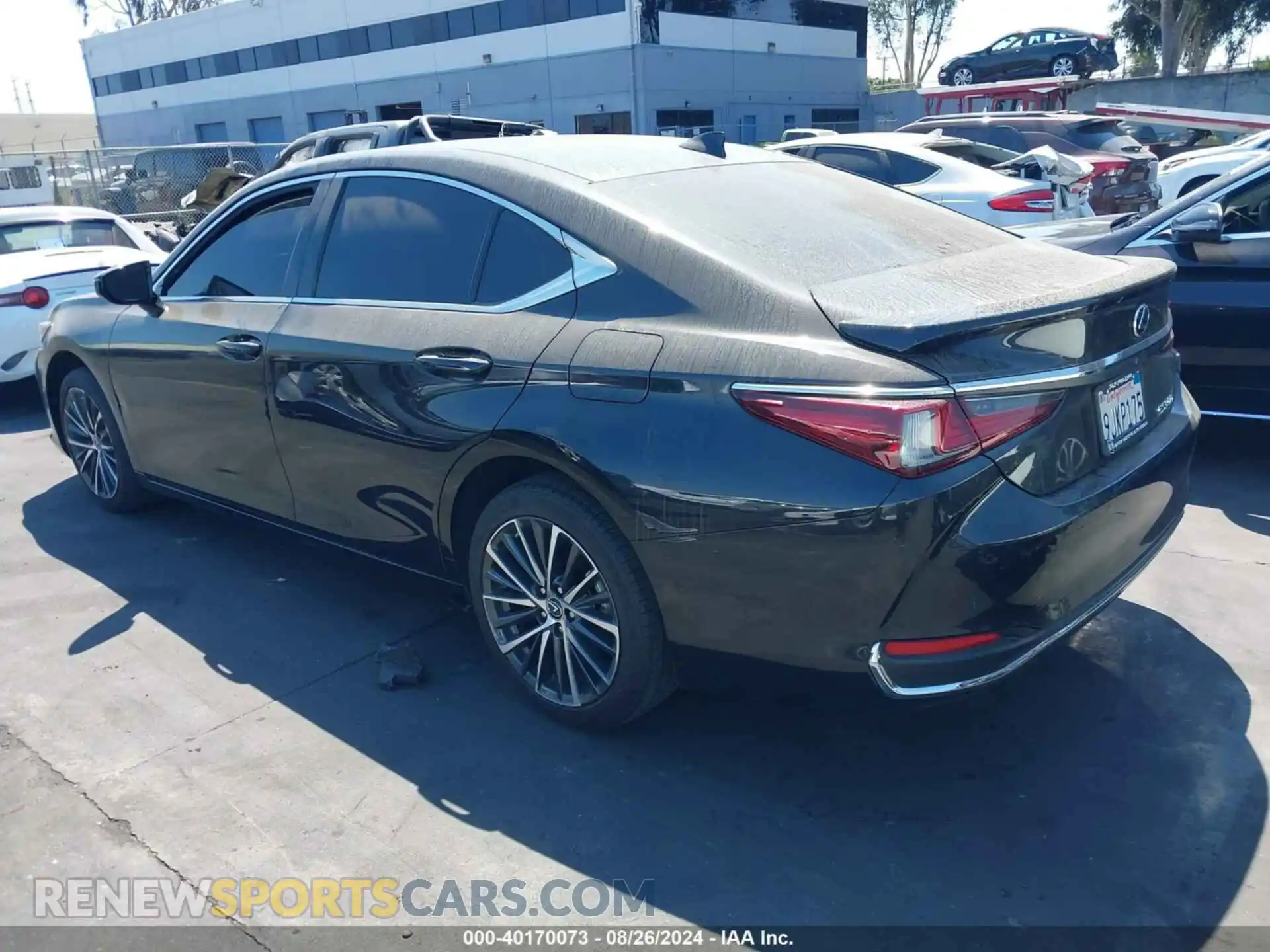 3 Photograph of a damaged car 58ADA1C12RU040034 LEXUS ES 300H 2024