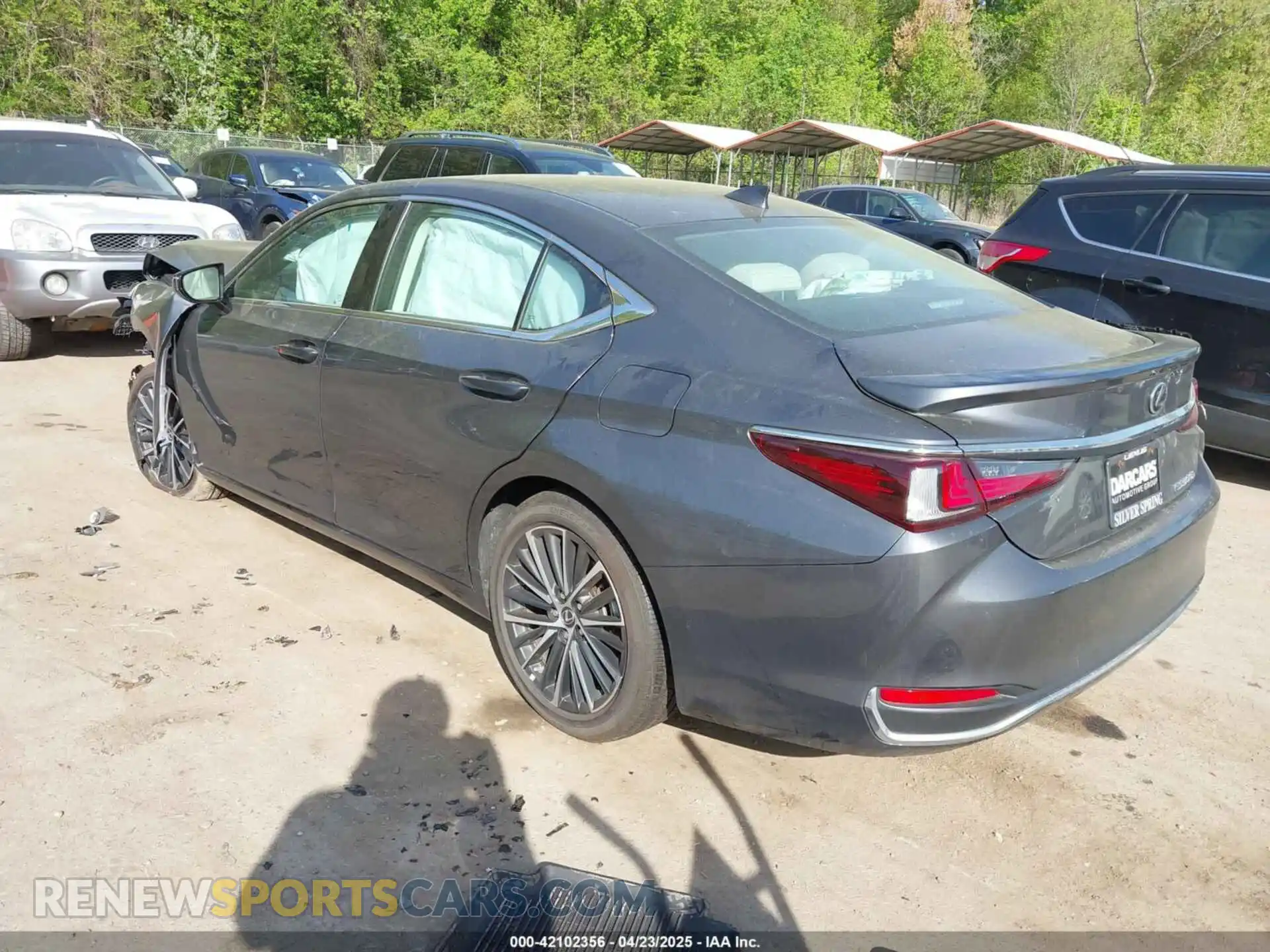 3 Photograph of a damaged car 58ADA1C19SU055619 LEXUS ES 300H 2025
