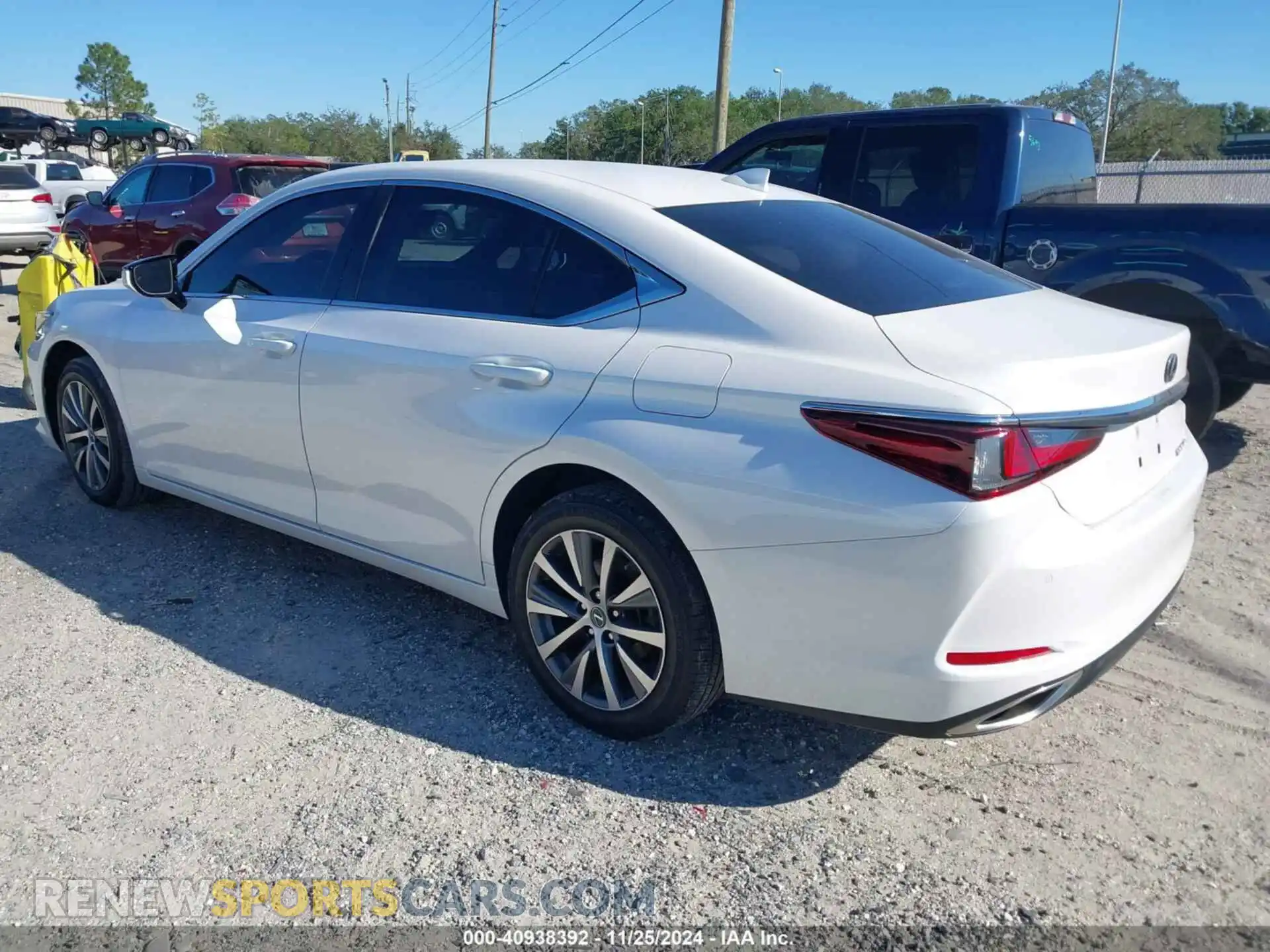 3 fotografías del automóvil dañado 58ADZ1B10LU071297 LEXUS ES 350 2020