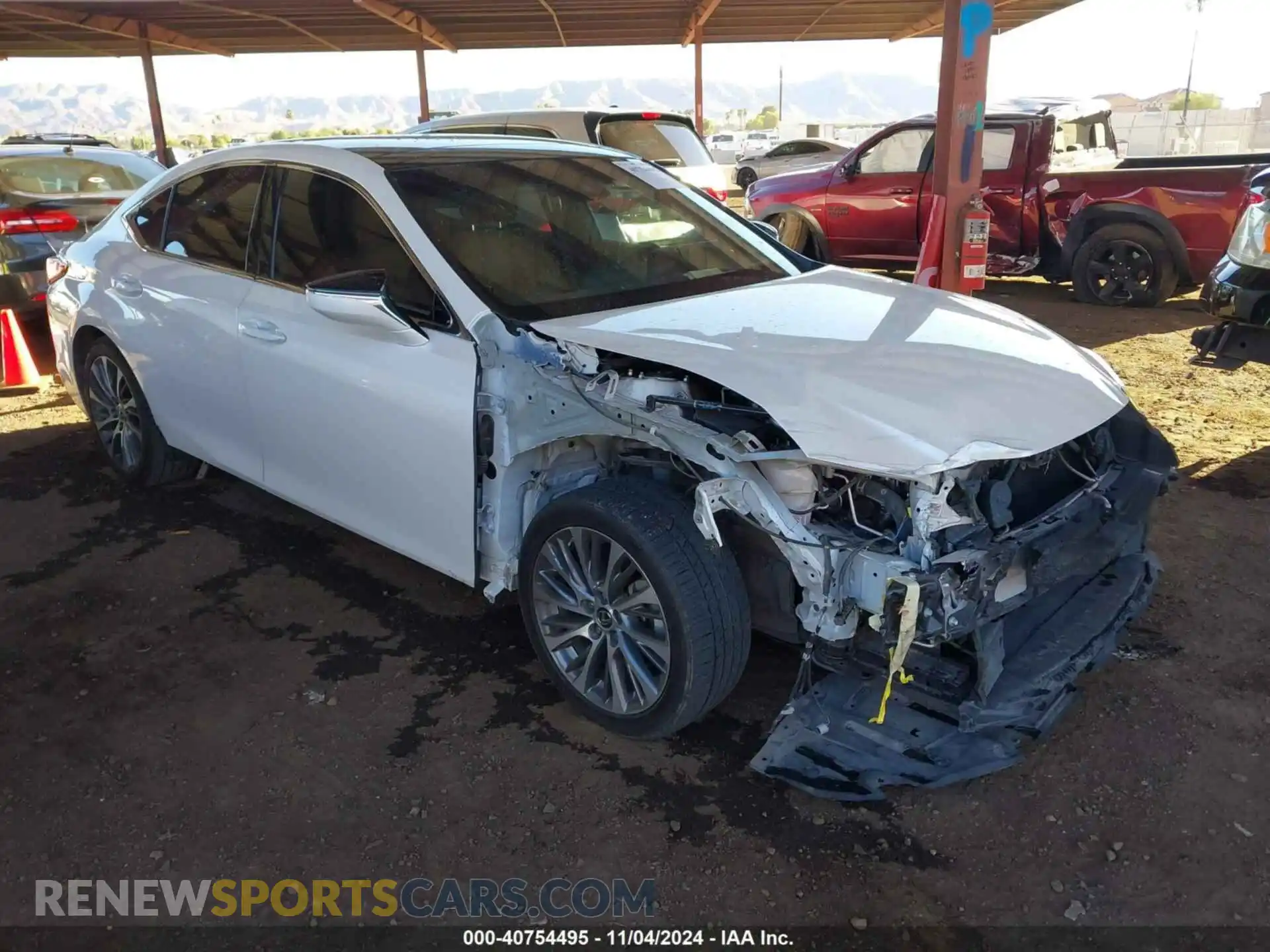 1 Photograph of a damaged car 58ADZ1B15LU063440 LEXUS ES 350 2020
