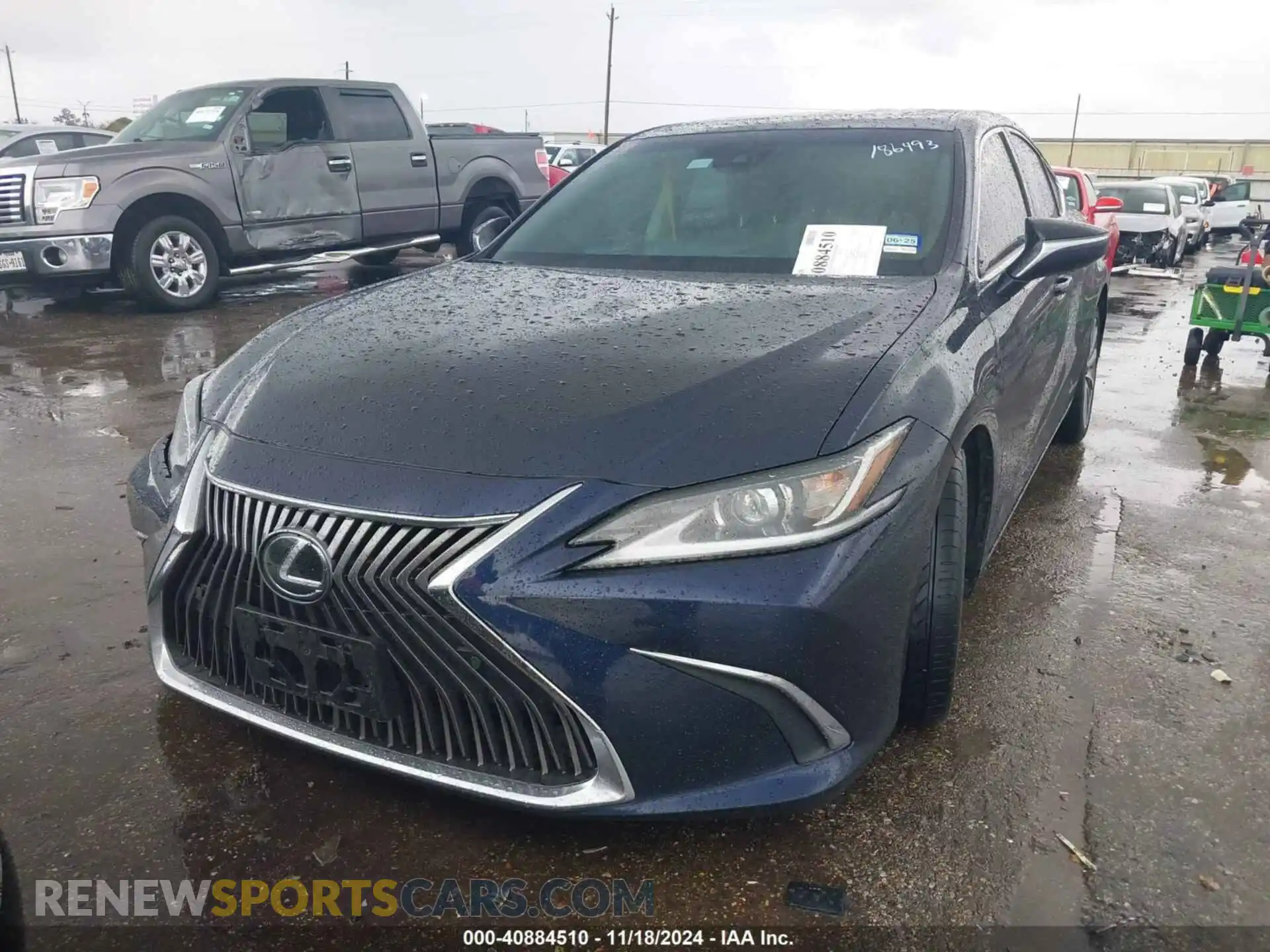 2 Photograph of a damaged car 58ADZ1B18LU073458 LEXUS ES 350 2020