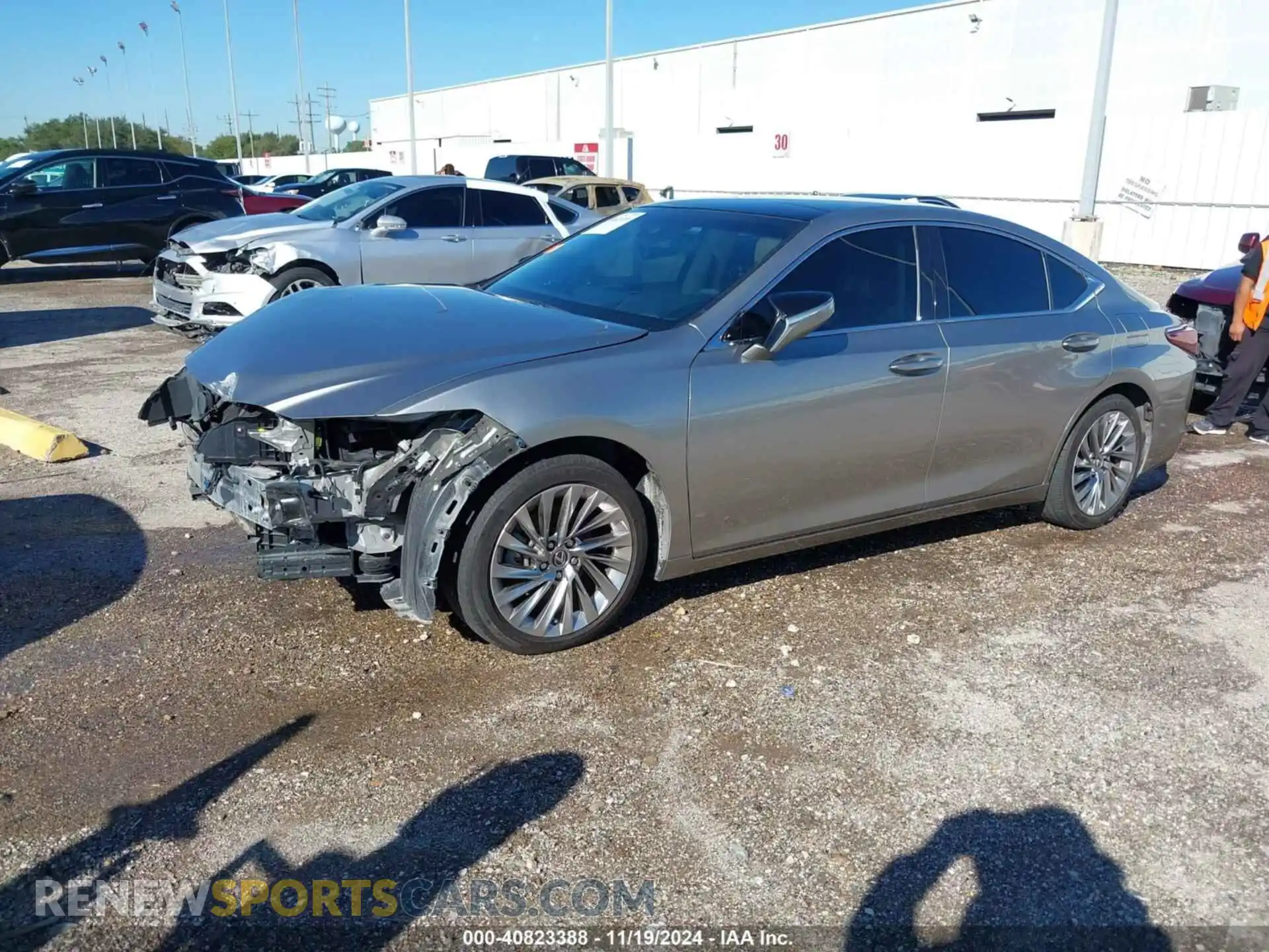 2 Photograph of a damaged car 58AFZ1B19LU067967 LEXUS ES 350 2020