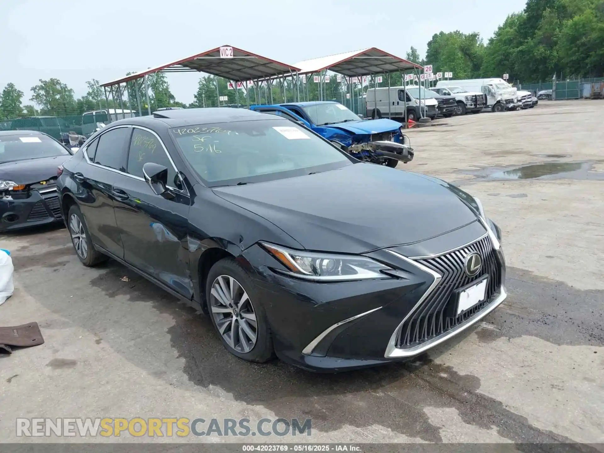 1 Photograph of a damaged car 58ACZ1B10MU090705 LEXUS ES 350 2021