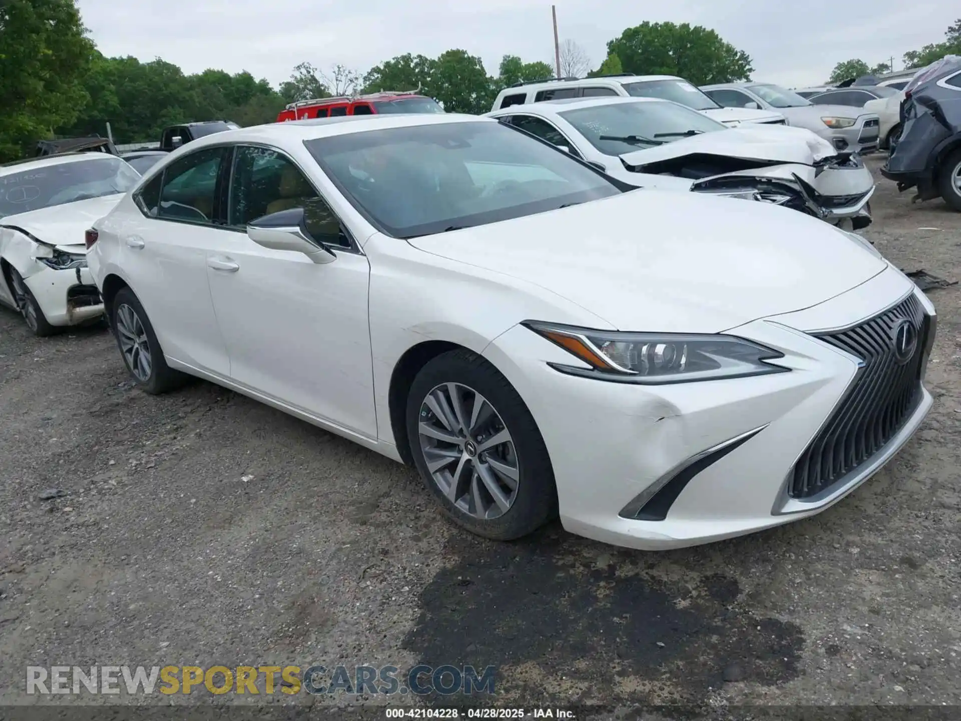 1 Photograph of a damaged car 58ACZ1B12MU103129 LEXUS ES 350 2021