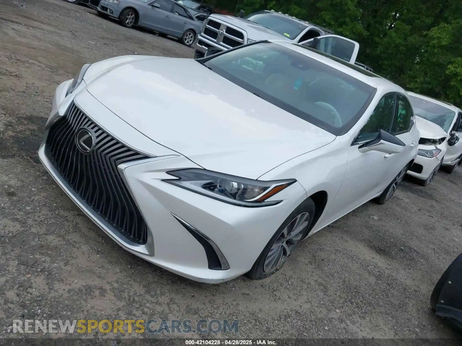 2 Photograph of a damaged car 58ACZ1B12MU103129 LEXUS ES 350 2021