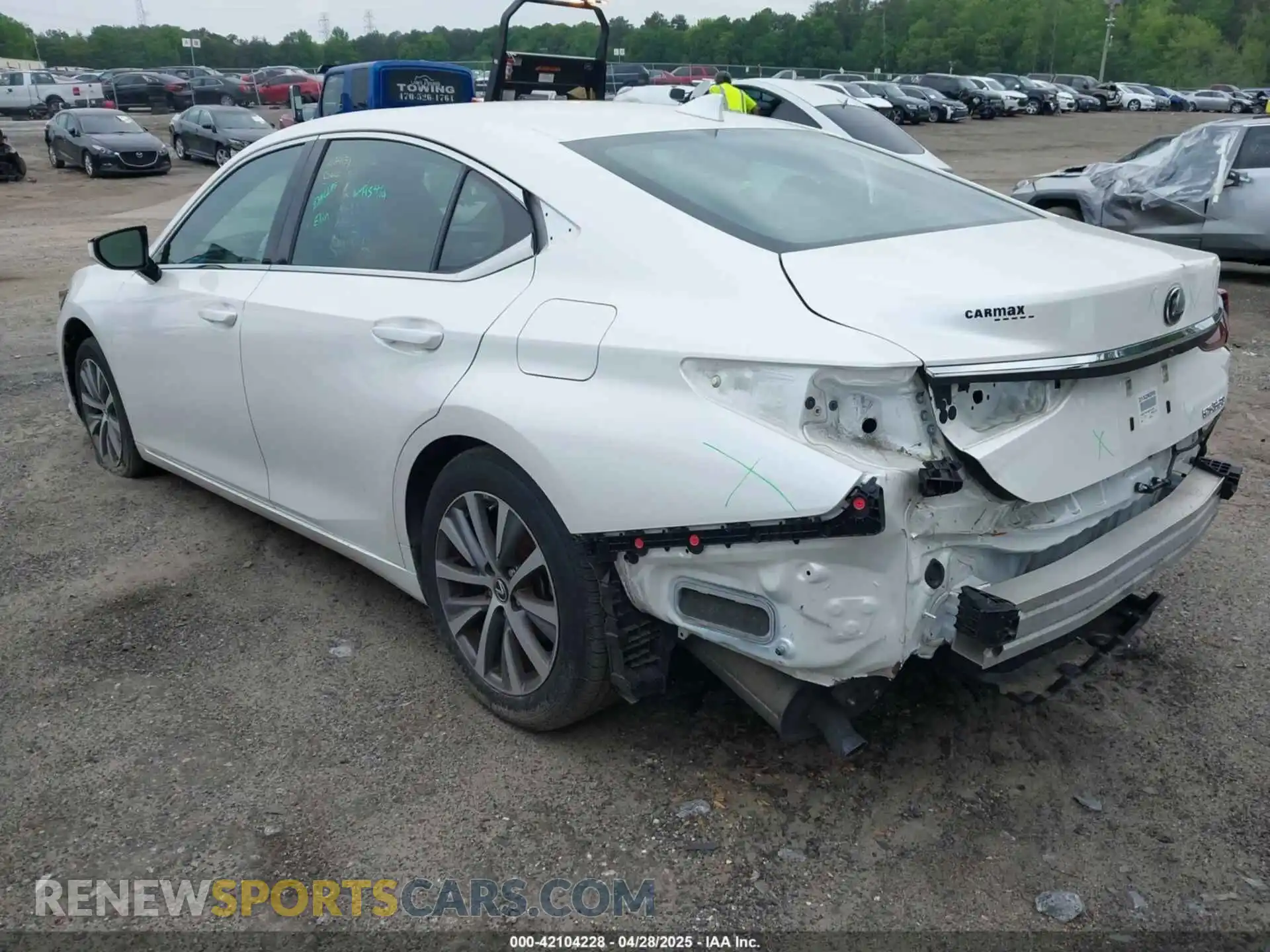 3 Photograph of a damaged car 58ACZ1B12MU103129 LEXUS ES 350 2021