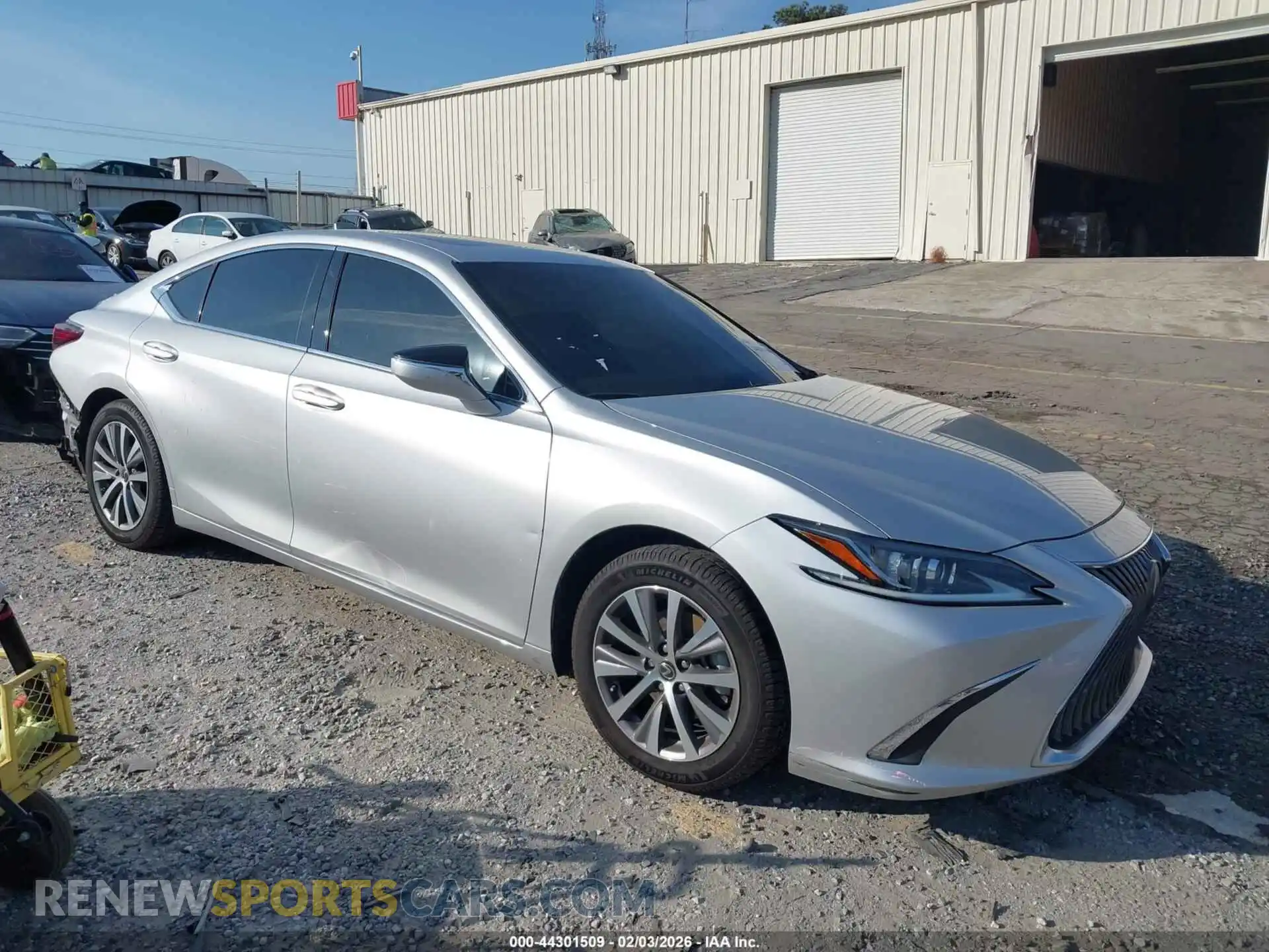 1 Photograph of a damaged car 58ACZ1B14MU091226 LEXUS ES 350 2021