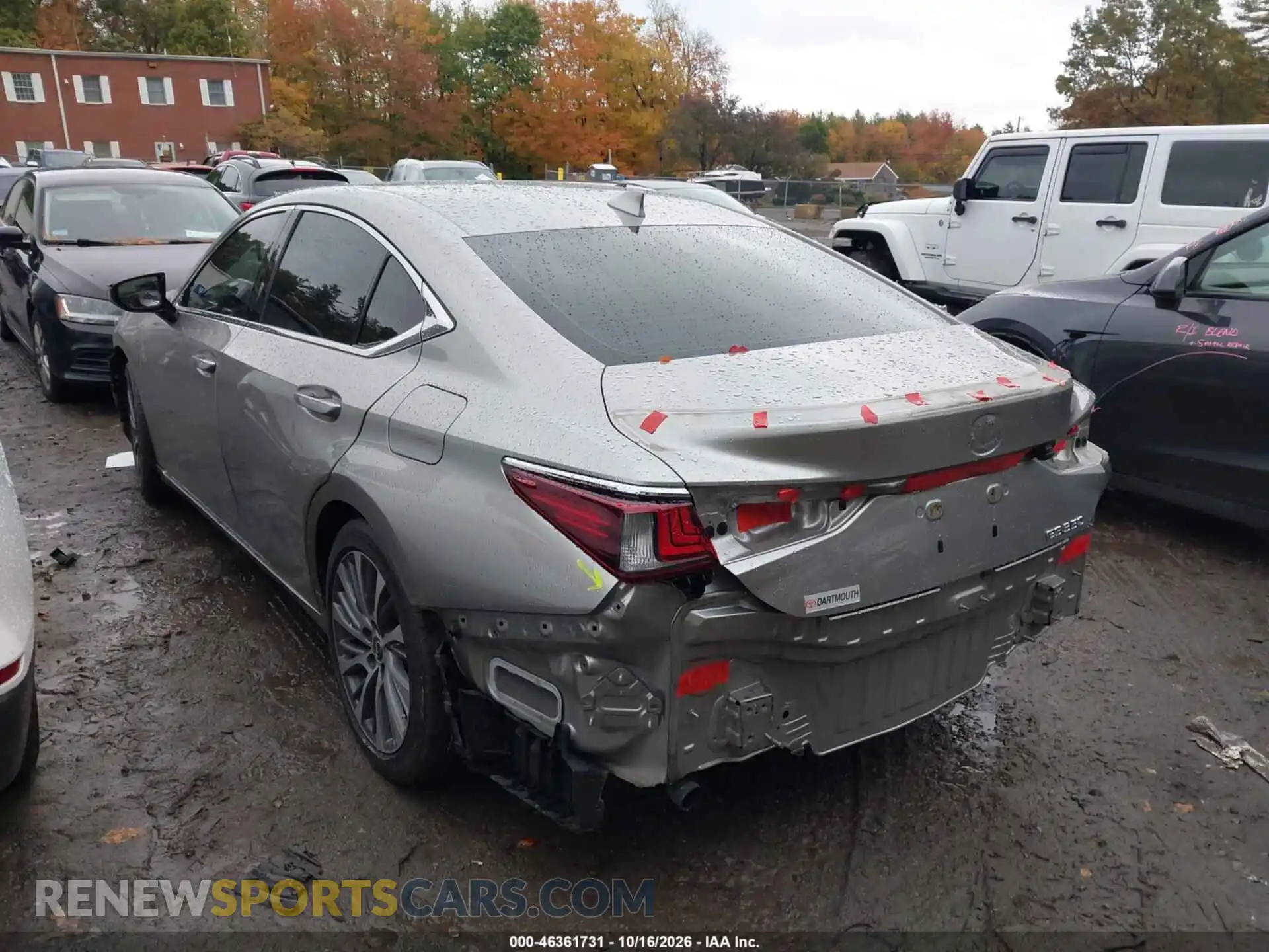 3 Фотография поврежденного автомобиля 58ADZ1B11MU105247 LEXUS ES 350 2021