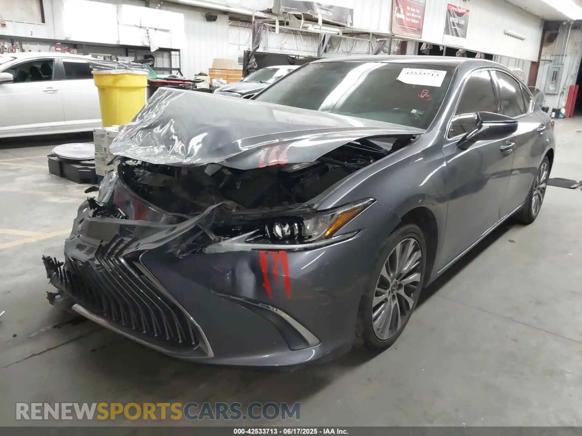 2 fotografías del automóvil dañado 58ADZ1B12MU100199 LEXUS ES 350 2021