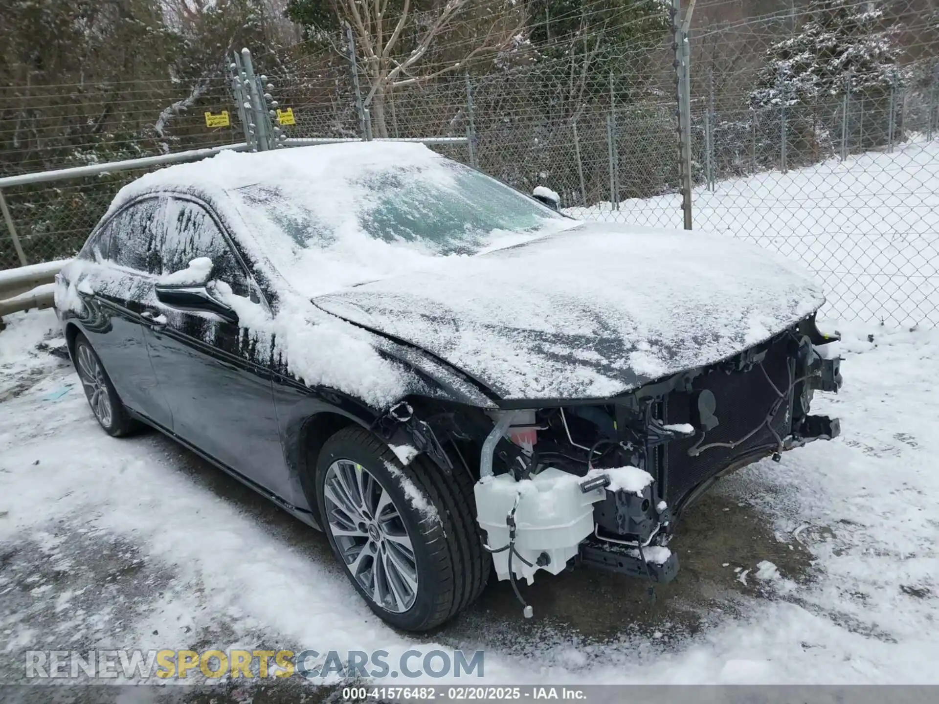1 Photograph of a damaged car 58ADZ1B14MU091585 LEXUS ES 350 2021