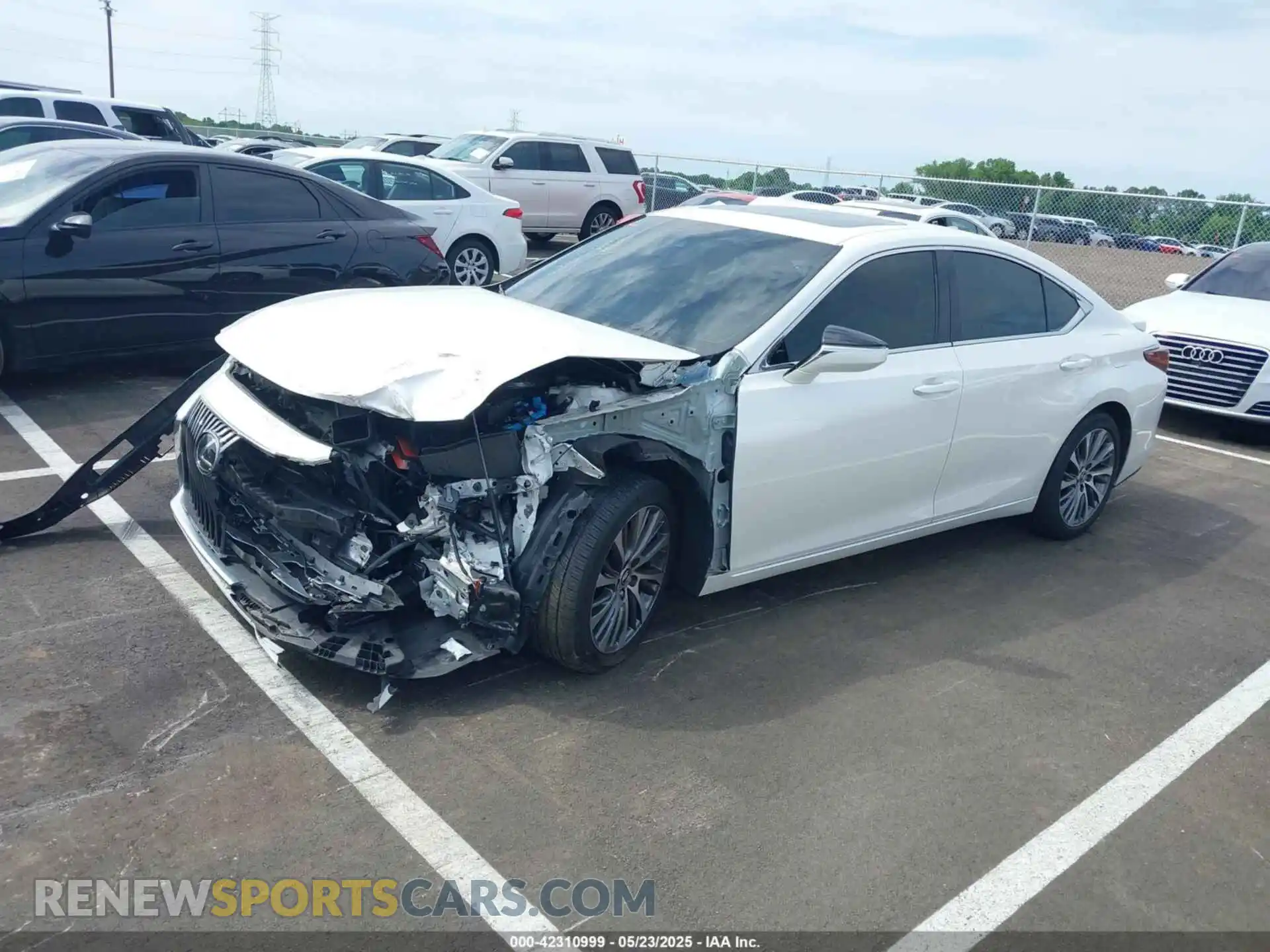 2 Photograph of a damaged car 58ADZ1B14MU100799 LEXUS ES 350 2021