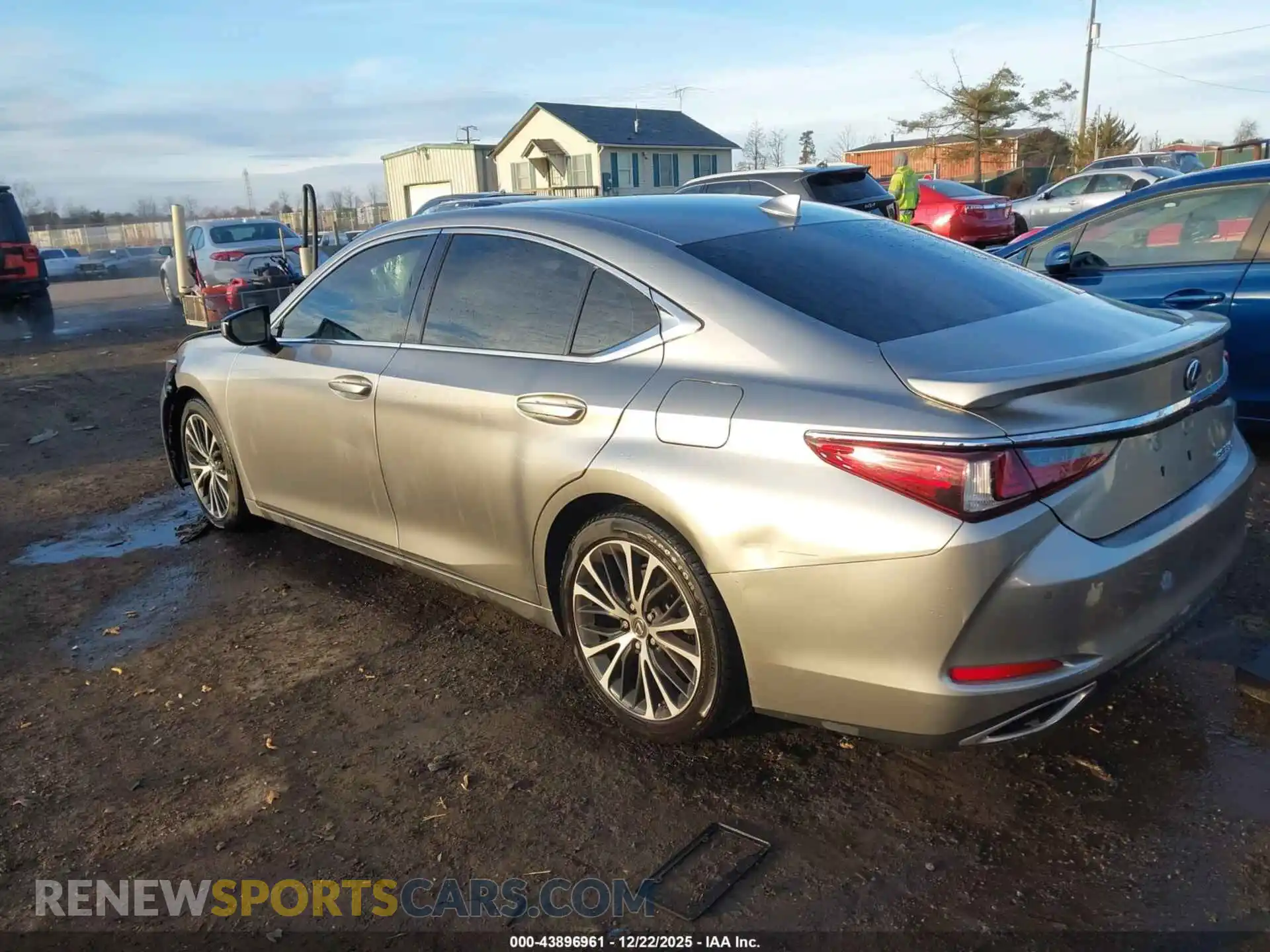 3 Photograph of a damaged car 58ADZ1B15MU108376 LEXUS ES 350 2021