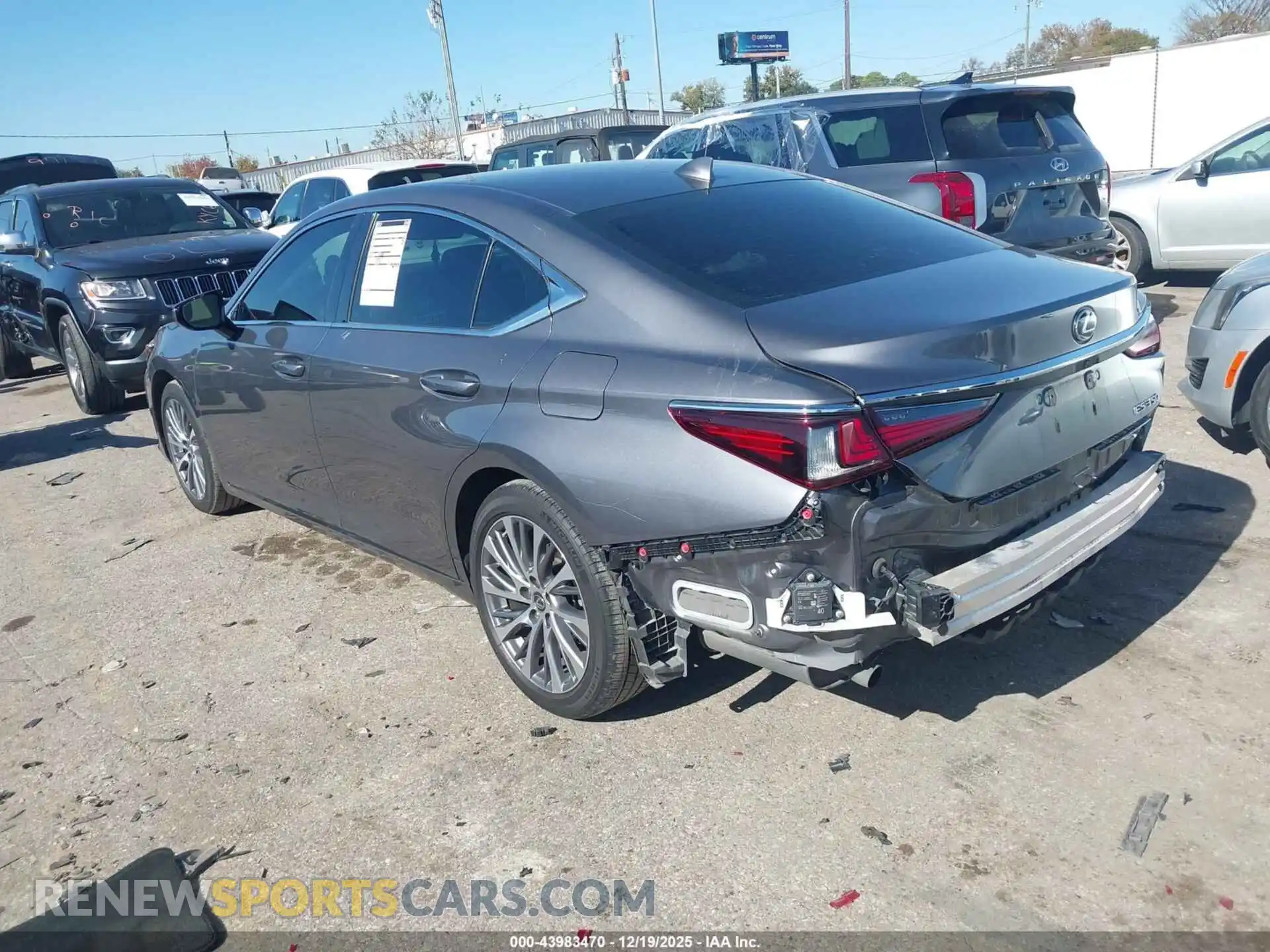3 Photograph of a damaged car 58ADZ1B19MU090335 LEXUS ES 350 2021