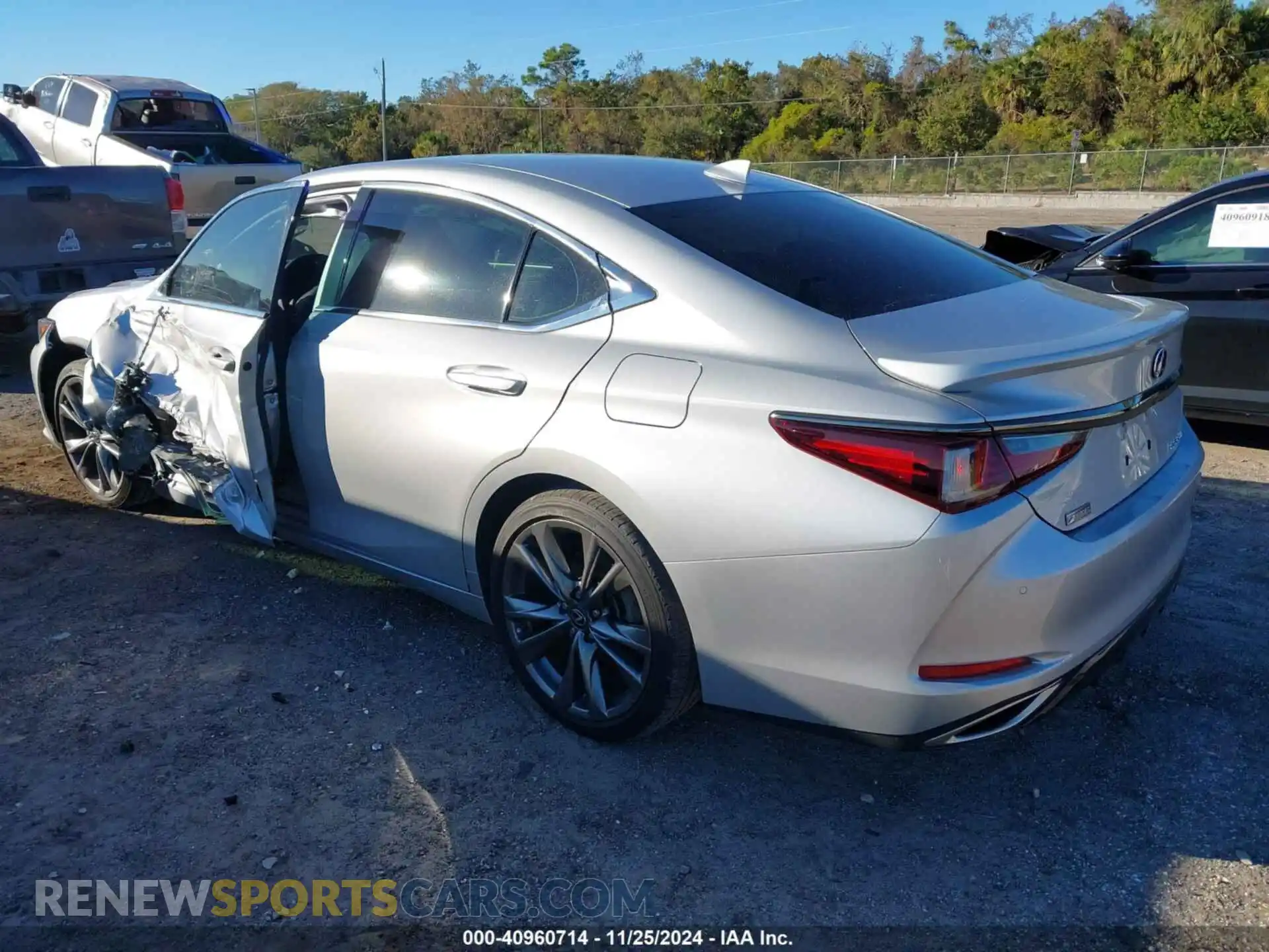 3 Photograph of a damaged car 58AGZ1B1XMU099445 LEXUS ES 350 2021