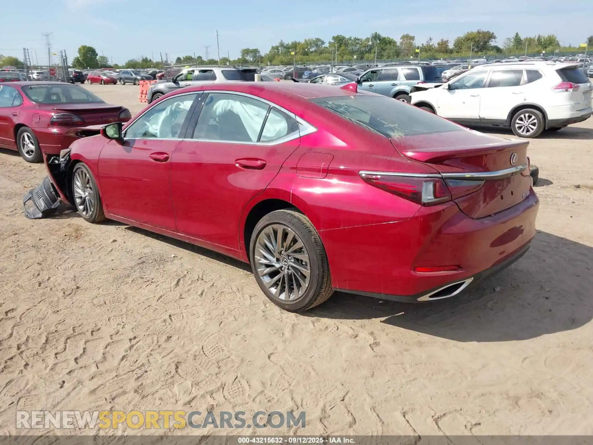 3 Photograph of a damaged car 58AEZ1B18RU183990 LEXUS ES 350 2024