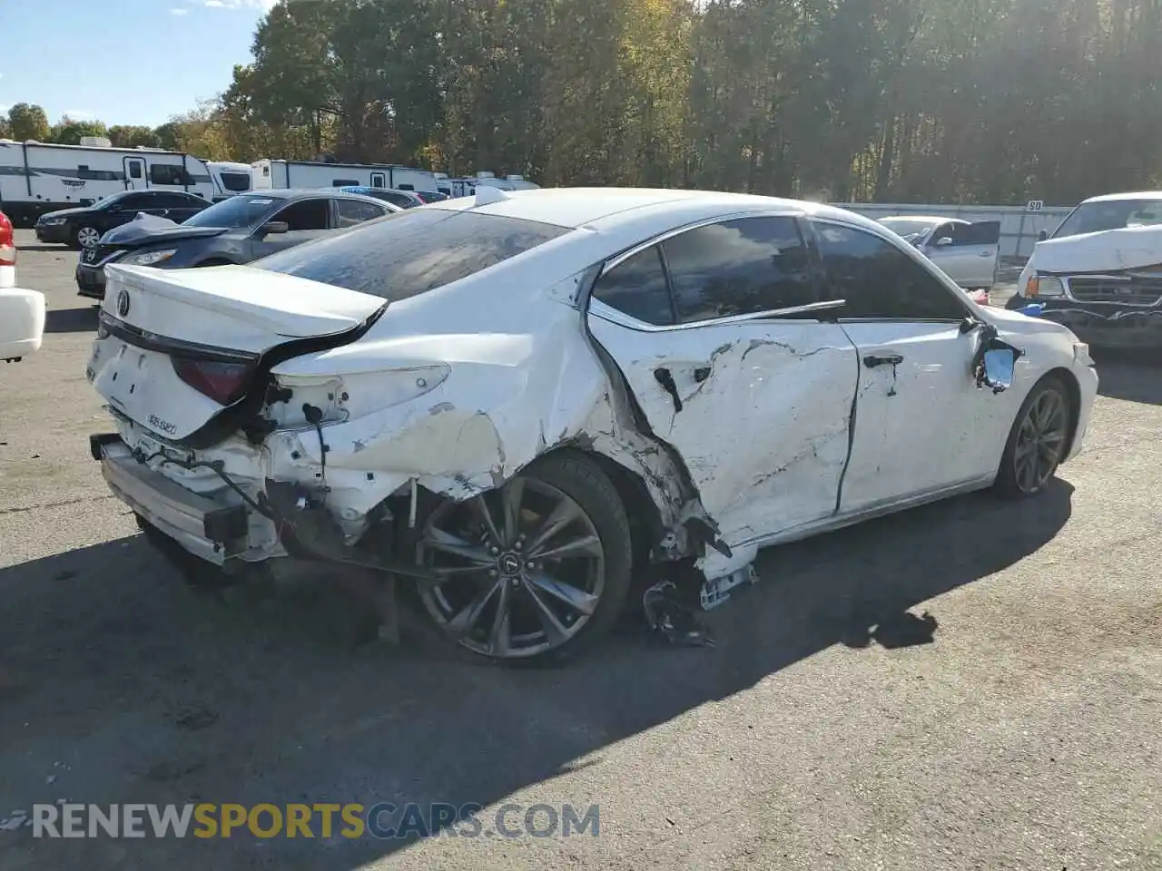 3 Photograph of a damaged car 58AGZ1B17LU078048 LEXUS ES 350 F S 2020