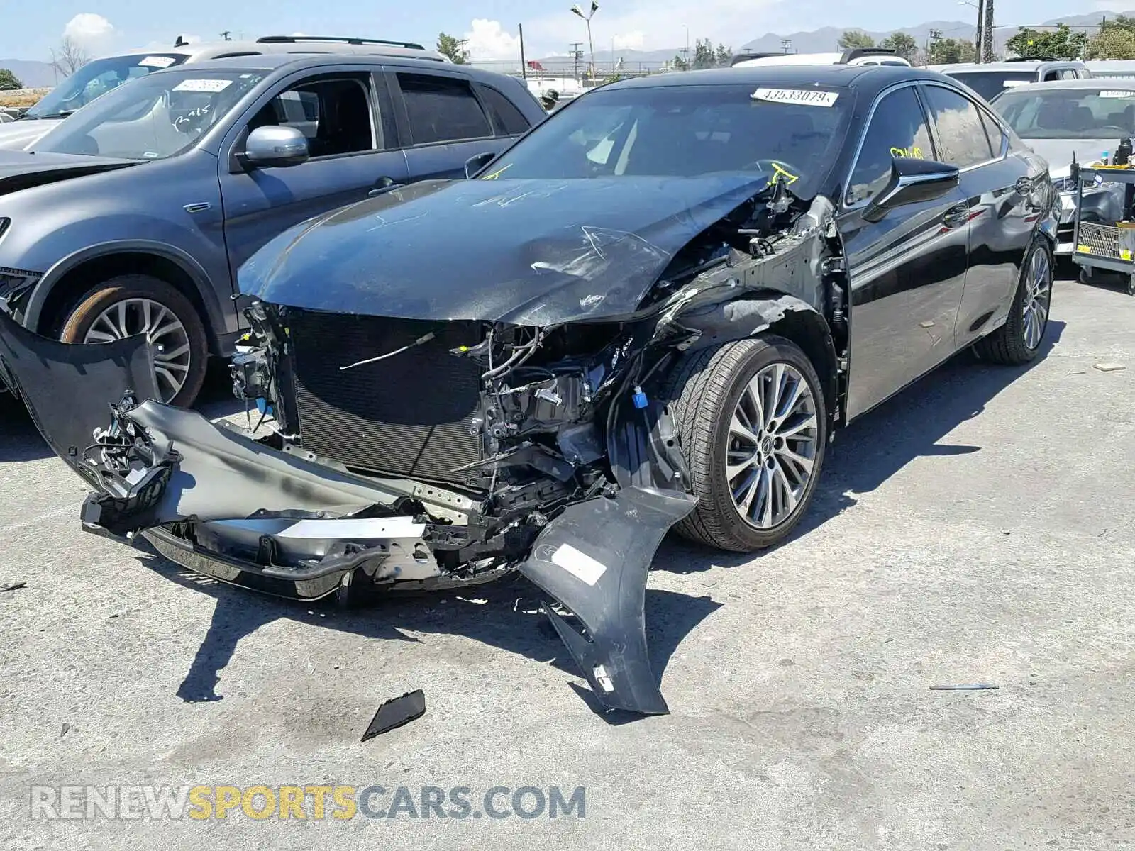 2 fotografías del automóvil dañado JTHB21B14K2033510 LEXUS ES300 2019