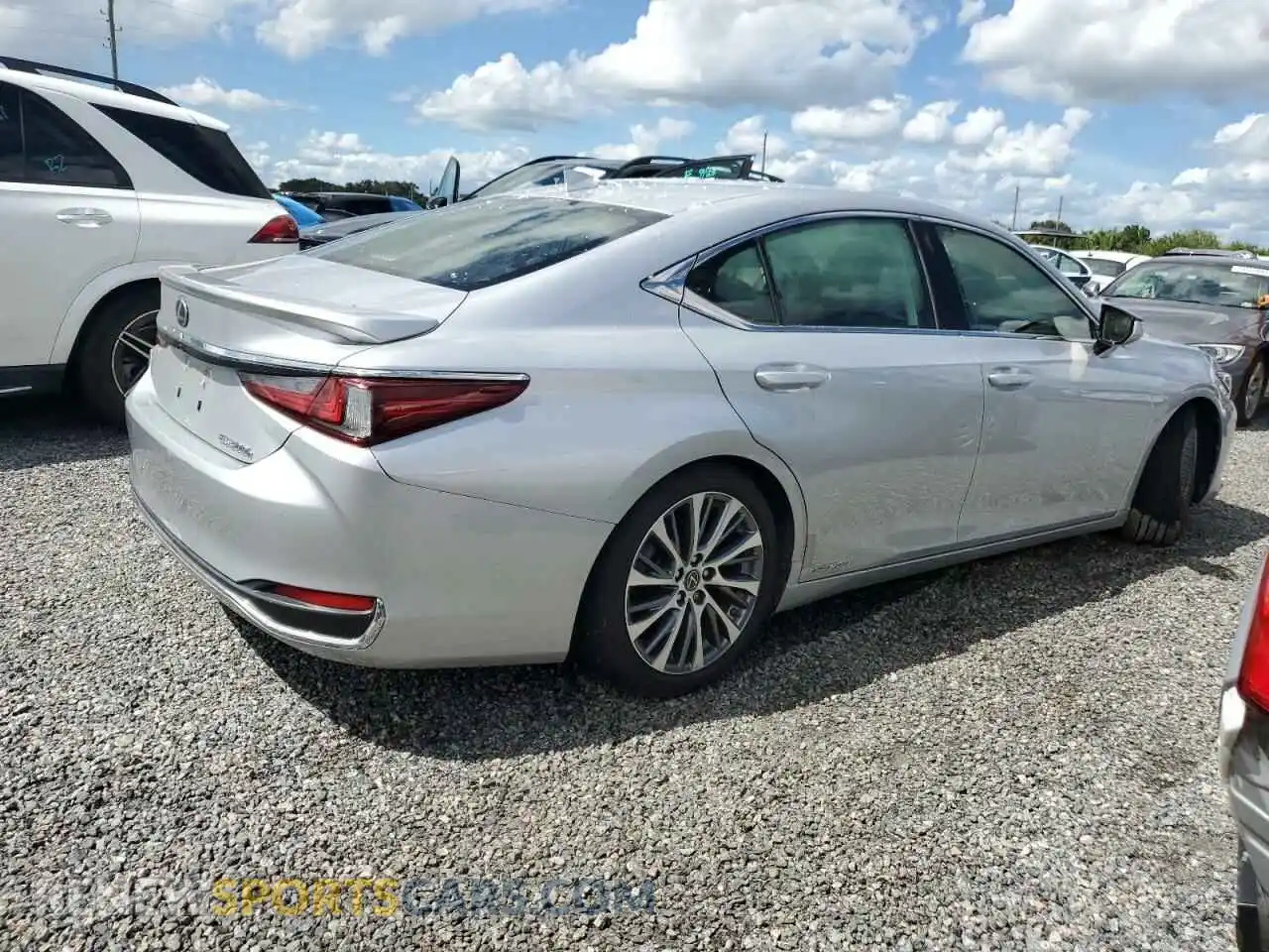 3 Photograph of a damaged car JTHB21B14K2045124 LEXUS ES300 2019