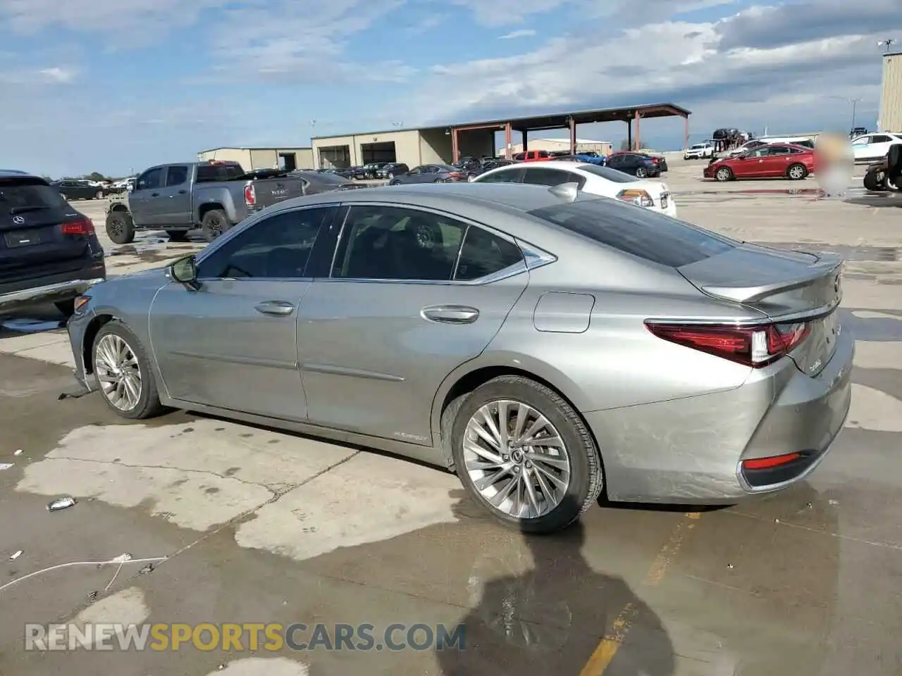 2 Photograph of a damaged car JTHB21B18K2022834 LEXUS ES300 2019