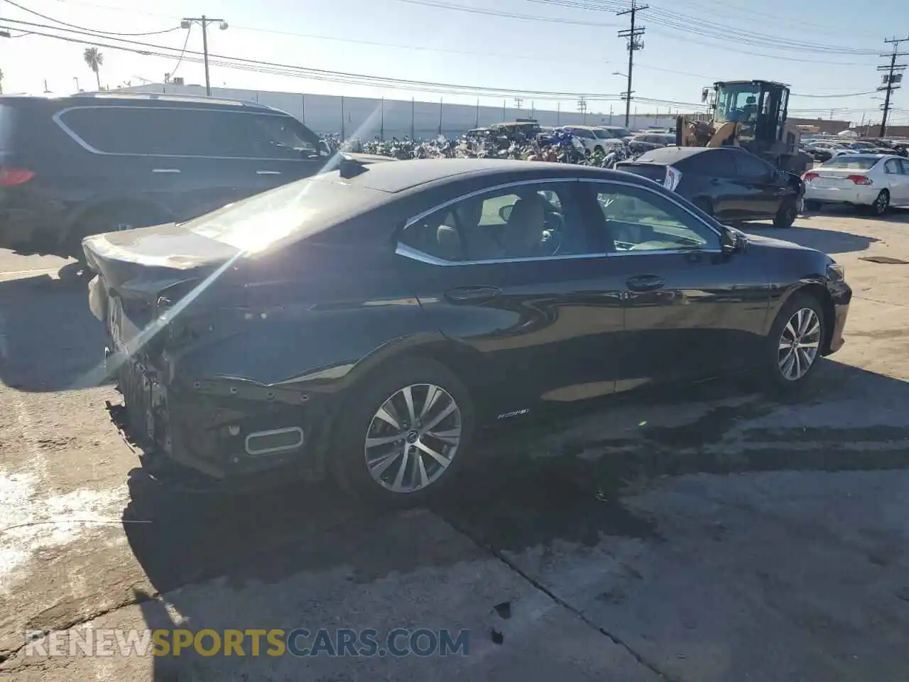 3 Photograph of a damaged car 58AC21B11LU011223 LEXUS ES300 2020