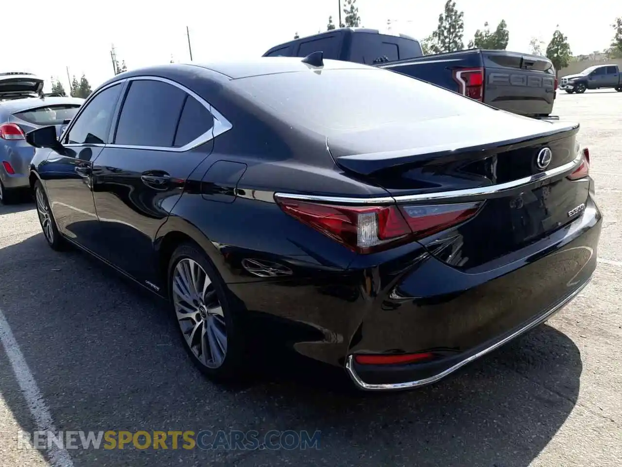 3 Photograph of a damaged car 58AD21B10LU006132 LEXUS ES300 2020