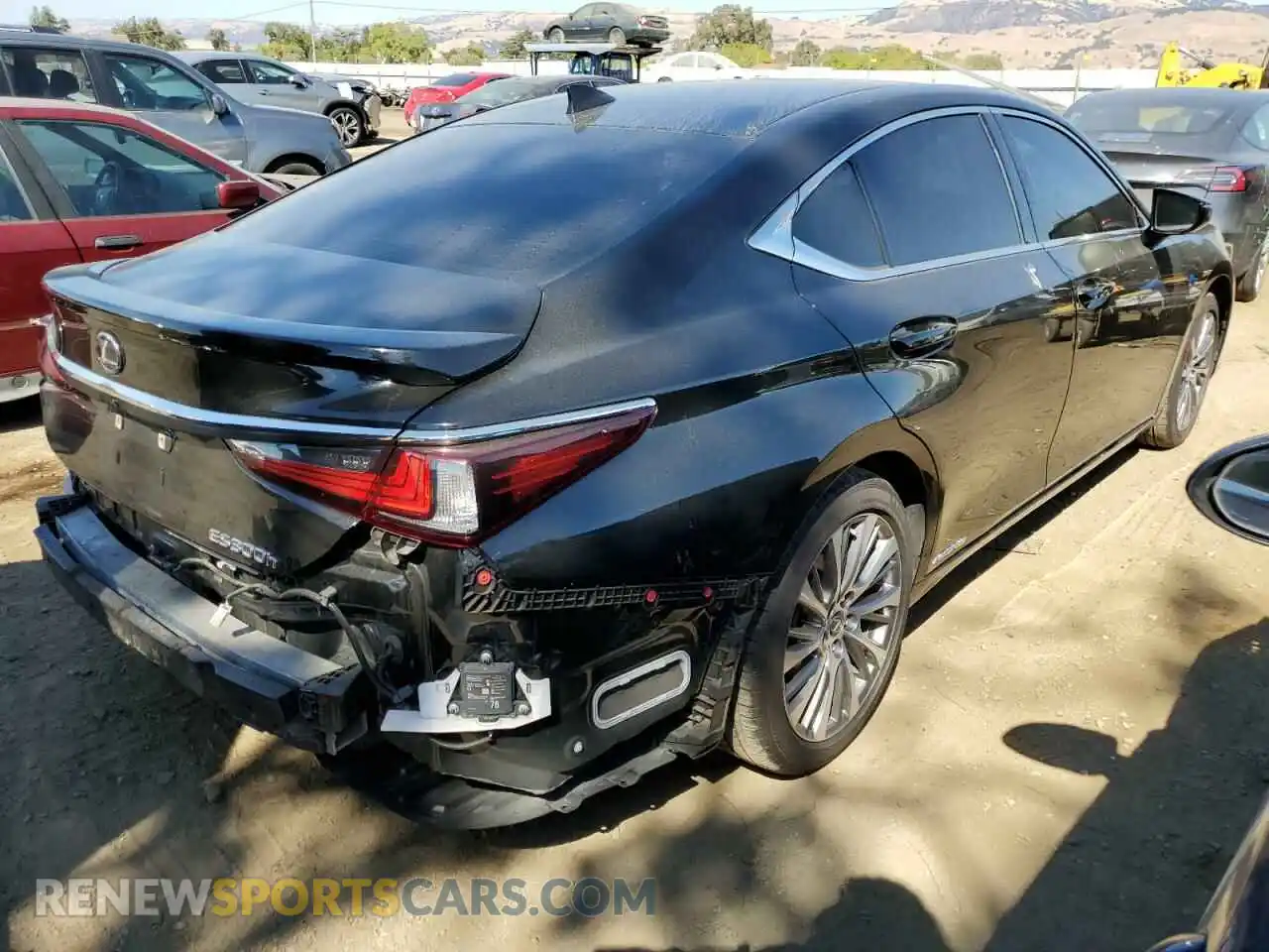 3 fotografías del automóvil dañado 58AD21B12LU008092 LEXUS ES300 2020