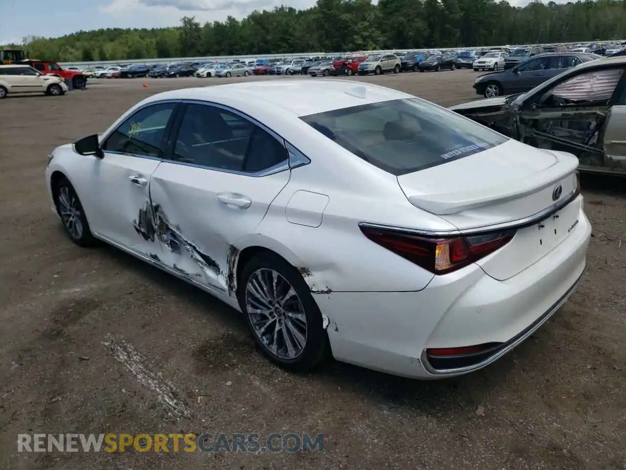 3 Photograph of a damaged car 58AD21B14LU012094 LEXUS ES300 2020