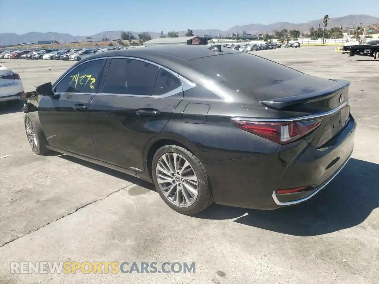 3 Photograph of a damaged car 58AD21B15LU009107 LEXUS ES300 2020