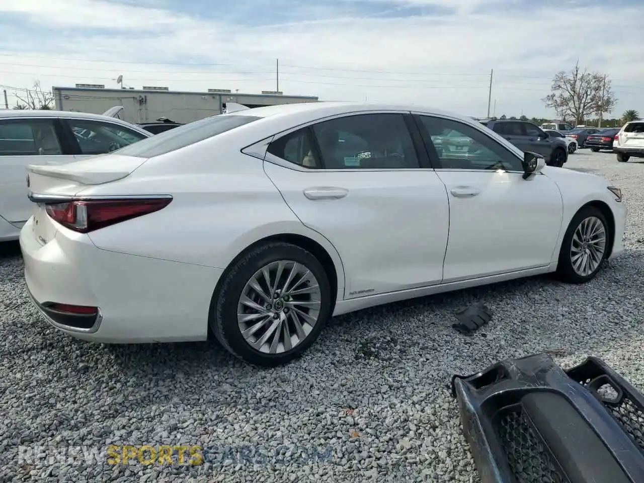 3 Photograph of a damaged car 58AF21B17LU009120 LEXUS ES300 2020